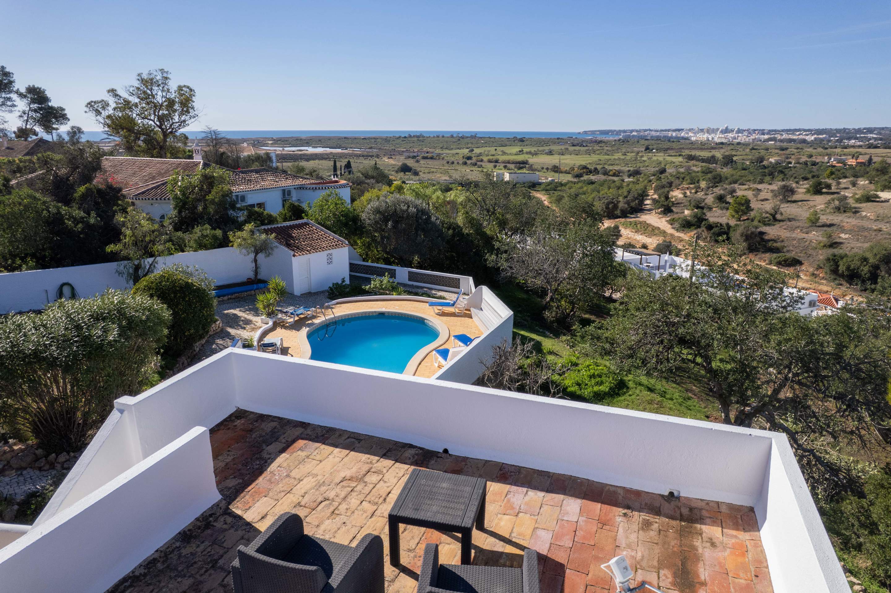 Villa Belcarina, 4 bedroom villa in Gale, Vale da Parra and Guia, Algarve