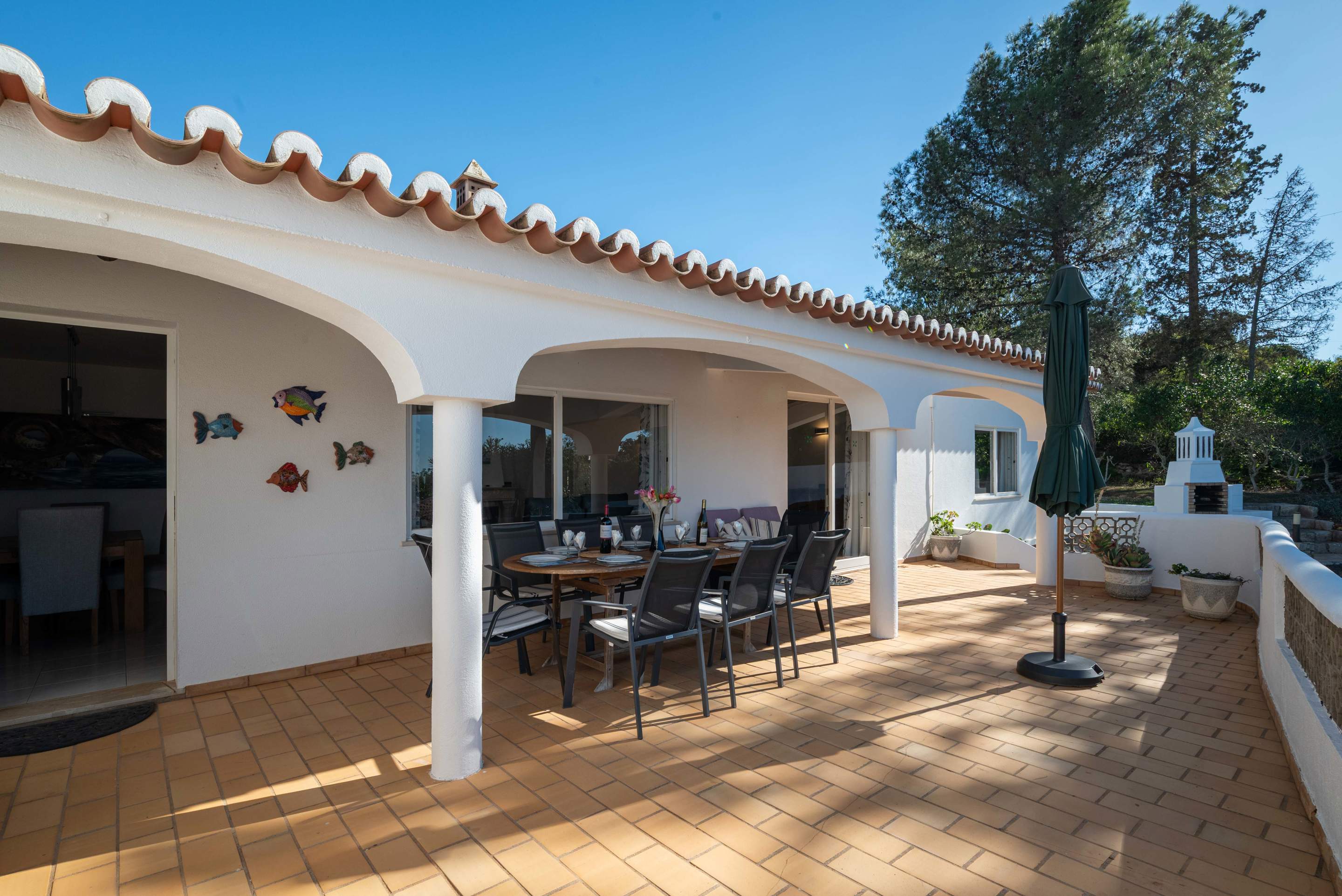 Villa Belcarina, 4 bedroom villa in Gale, Vale da Parra and Guia, Algarve