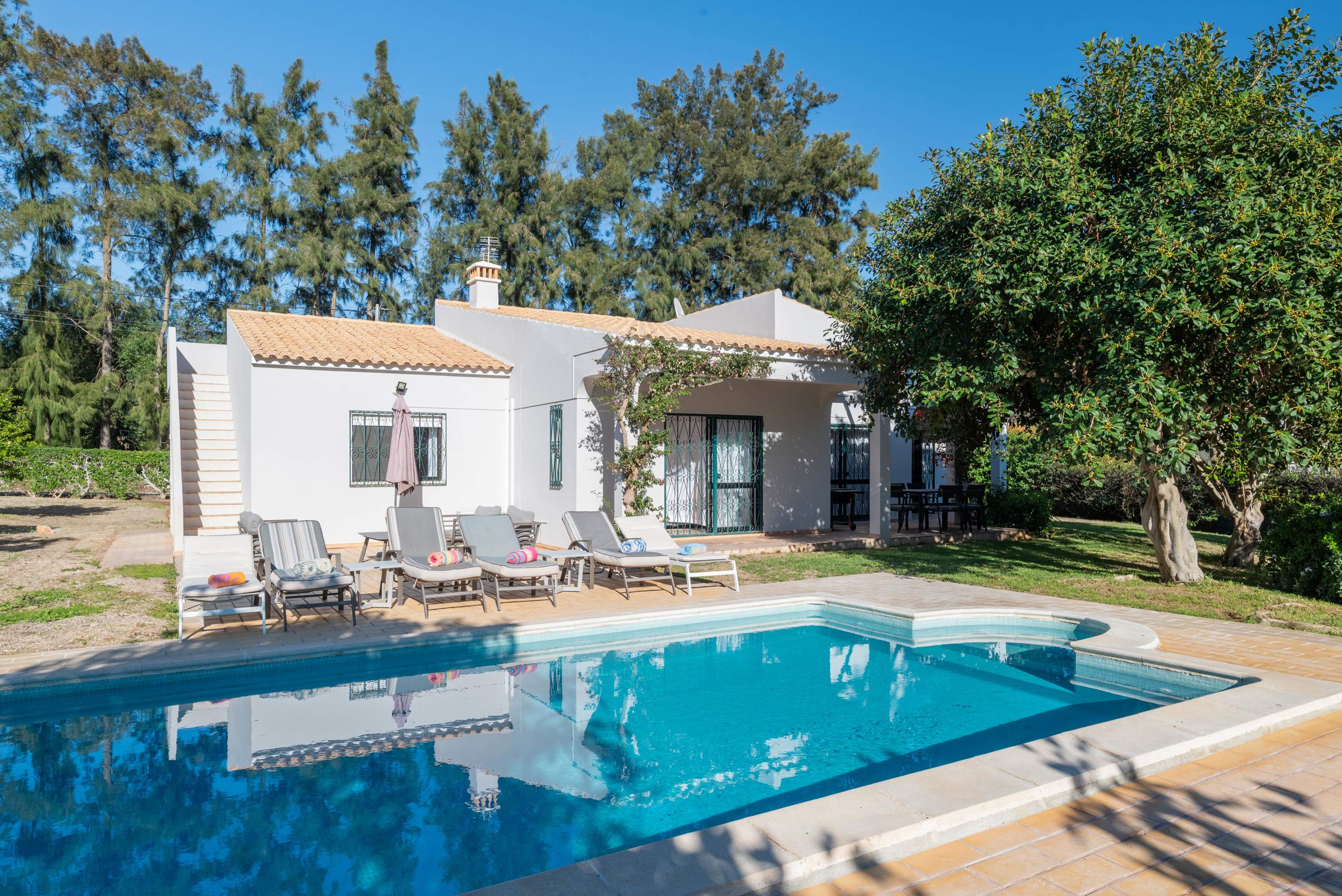 Casa Esmeralda, 3 bedroom villa in Vale do Lobo, Algarve