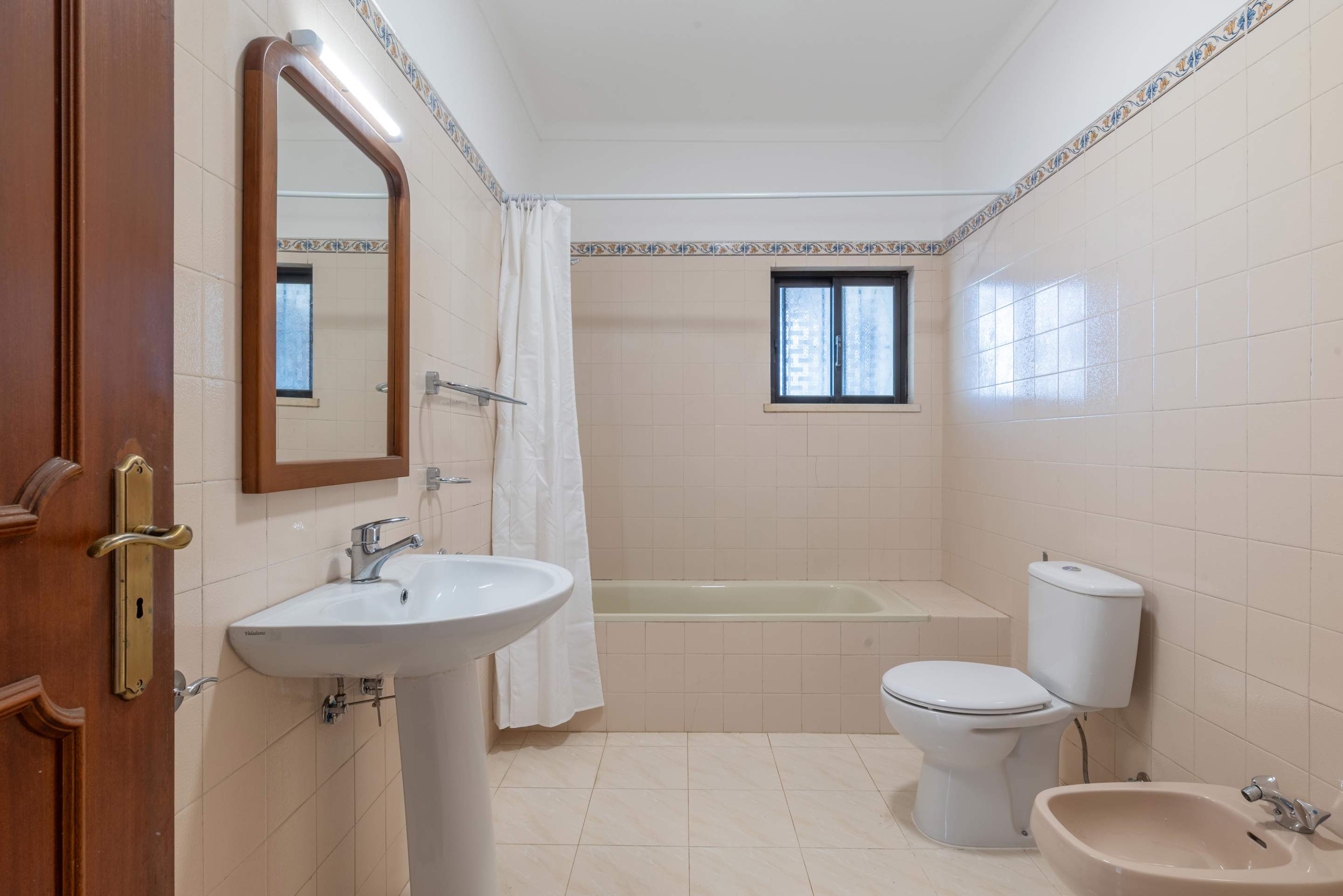 Casa Esmeralda, 3 bedroom villa in Vale do Lobo, Algarve