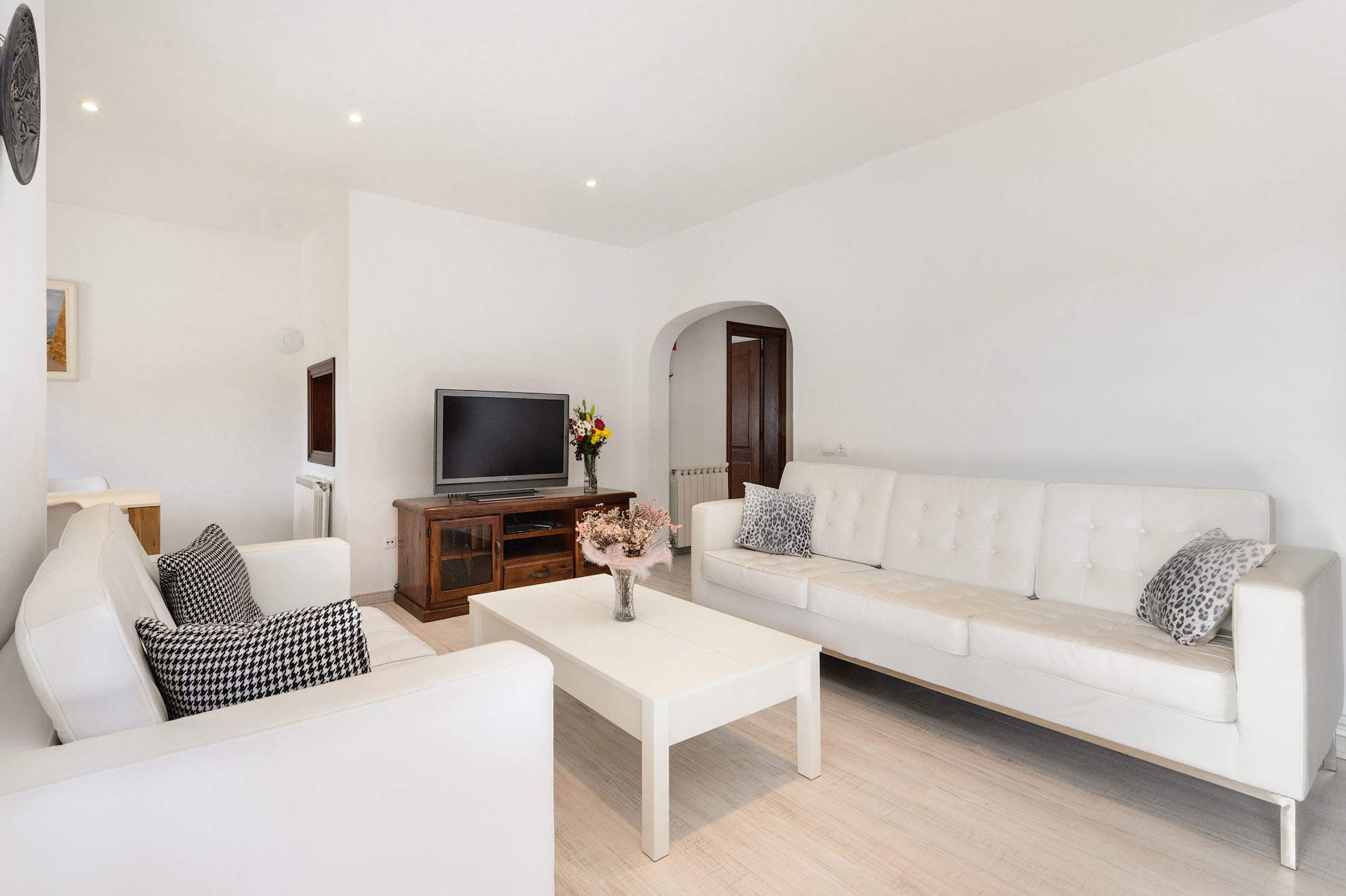 Can Carreras, 4 bedroom villa in Inland Villages &  North Coast, Ibiza