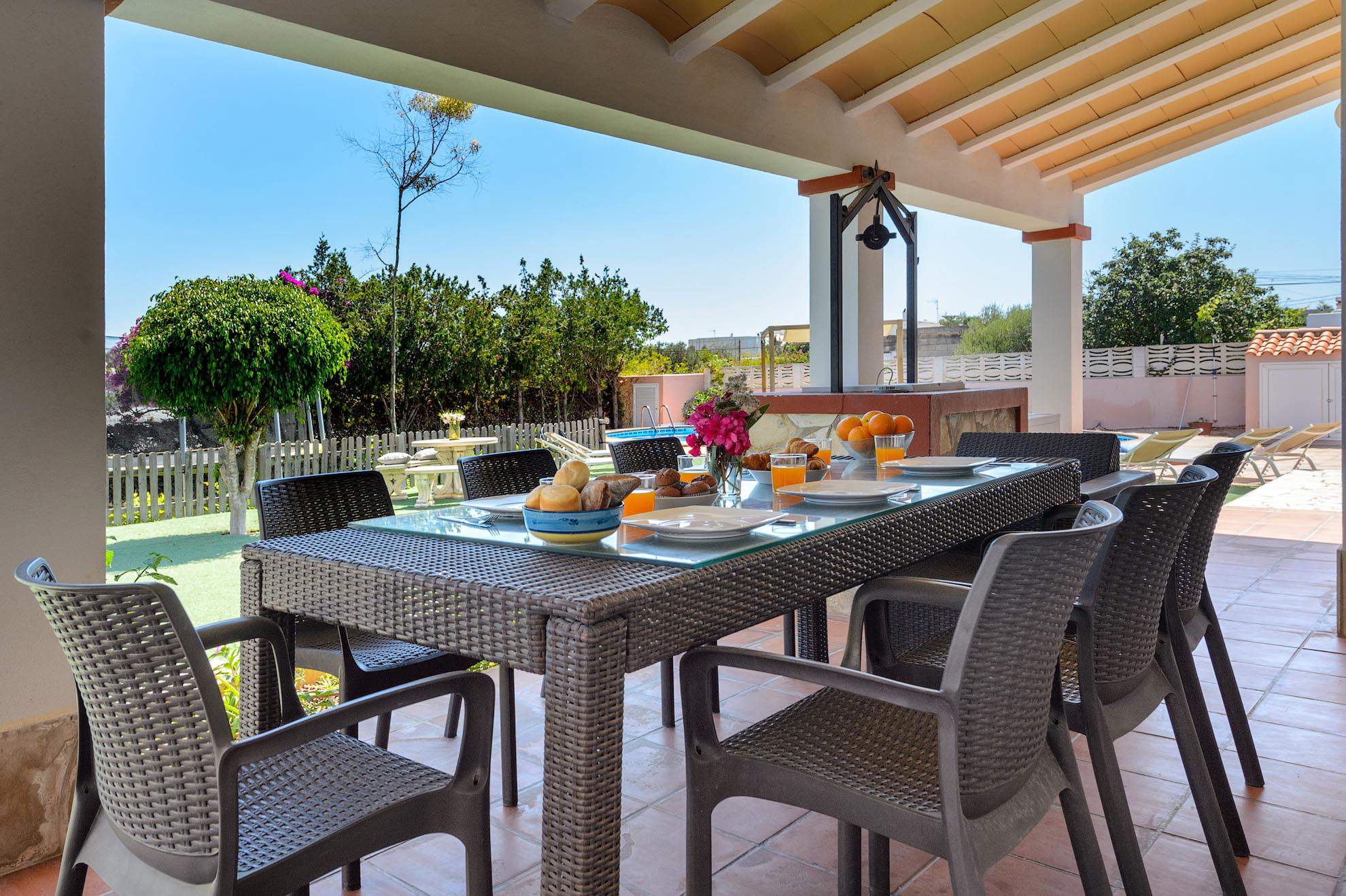 Sa Carocca, 4 bedroom villa in Ibiza Town and the South Coast, Ibiza