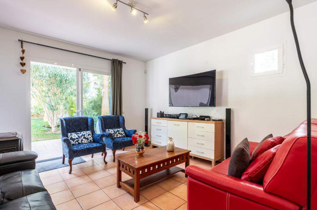 Blanca  Villa, 4 bedroom villa in Ibiza - East Coast, Ibiza