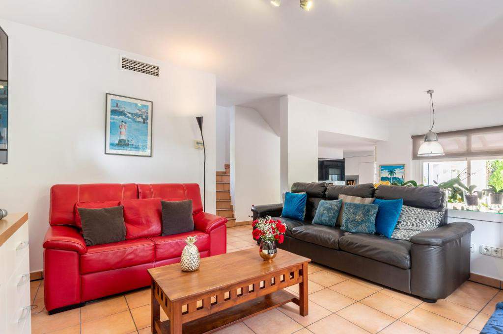 Blanca  Villa, 4 bedroom villa in Ibiza - East Coast, Ibiza