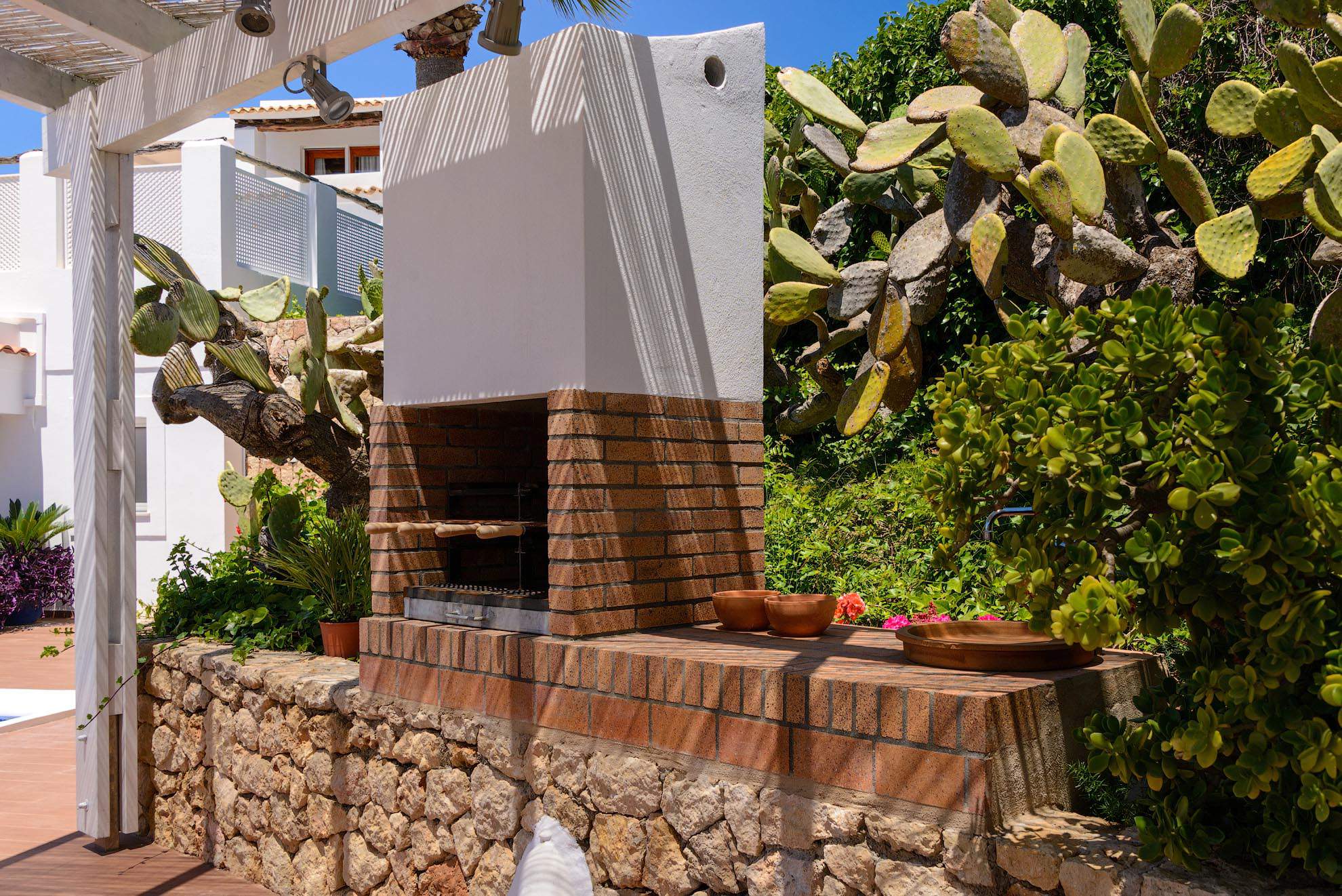 Sa Rota Family Villa, 4 bedroom villa in San Jose and South West Coast, Ibiza