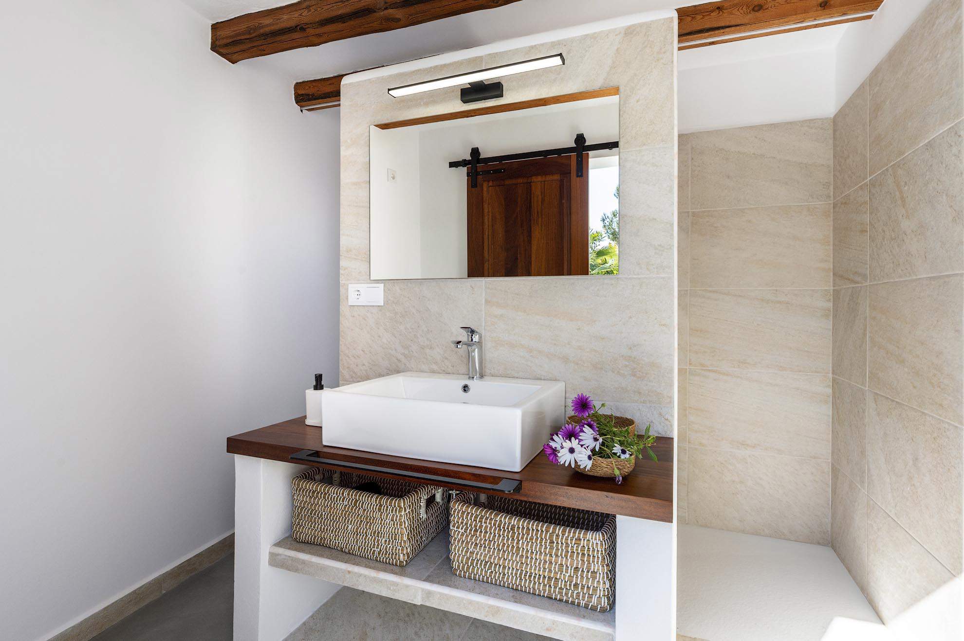 Sa Tanca Den Lloses, 4 bedroom villa in Ibiza - East Coast, Ibiza