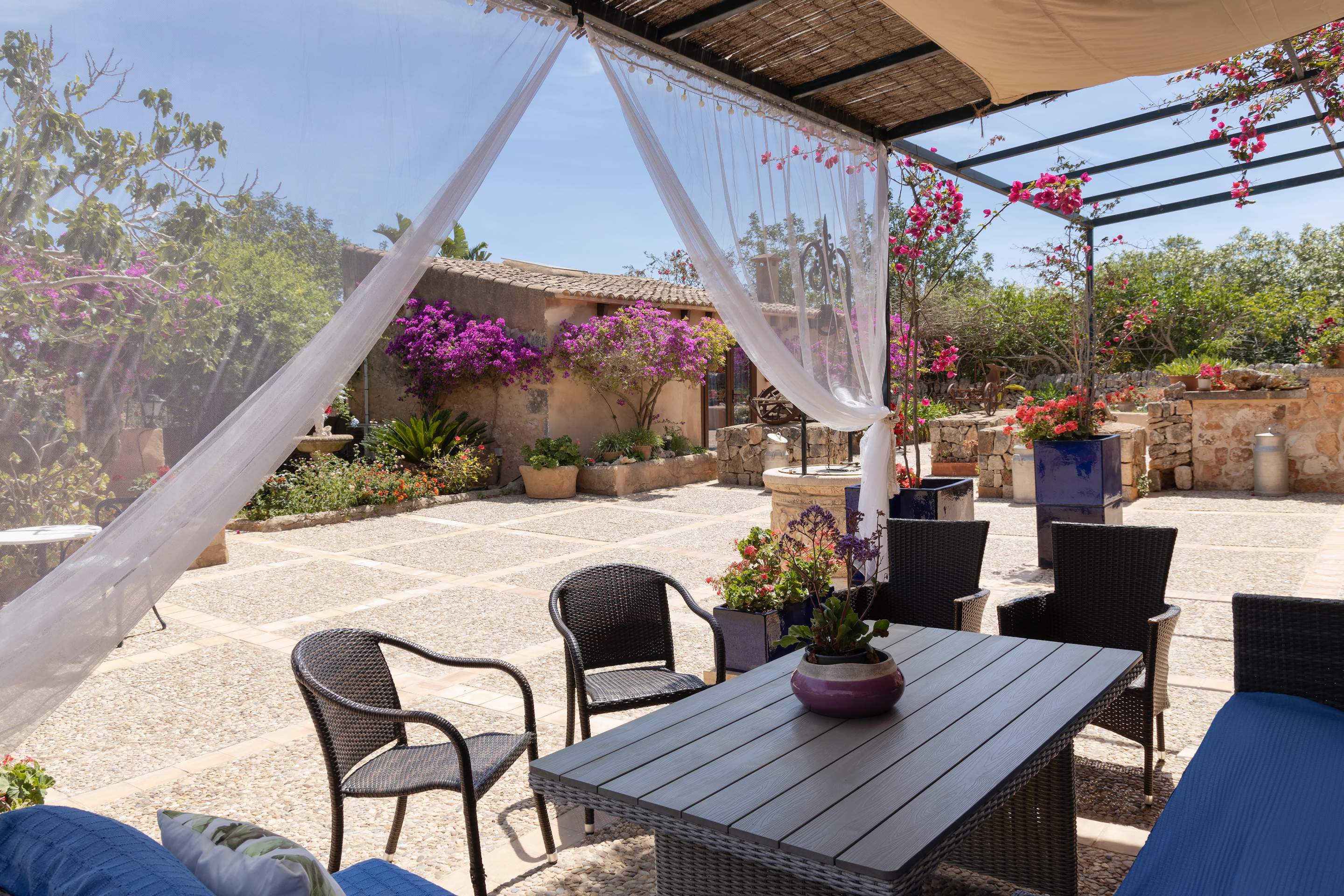 Finca Sea and Sky Studio Mestral, 1 bedroom villa in Cala d'Or , Majorca