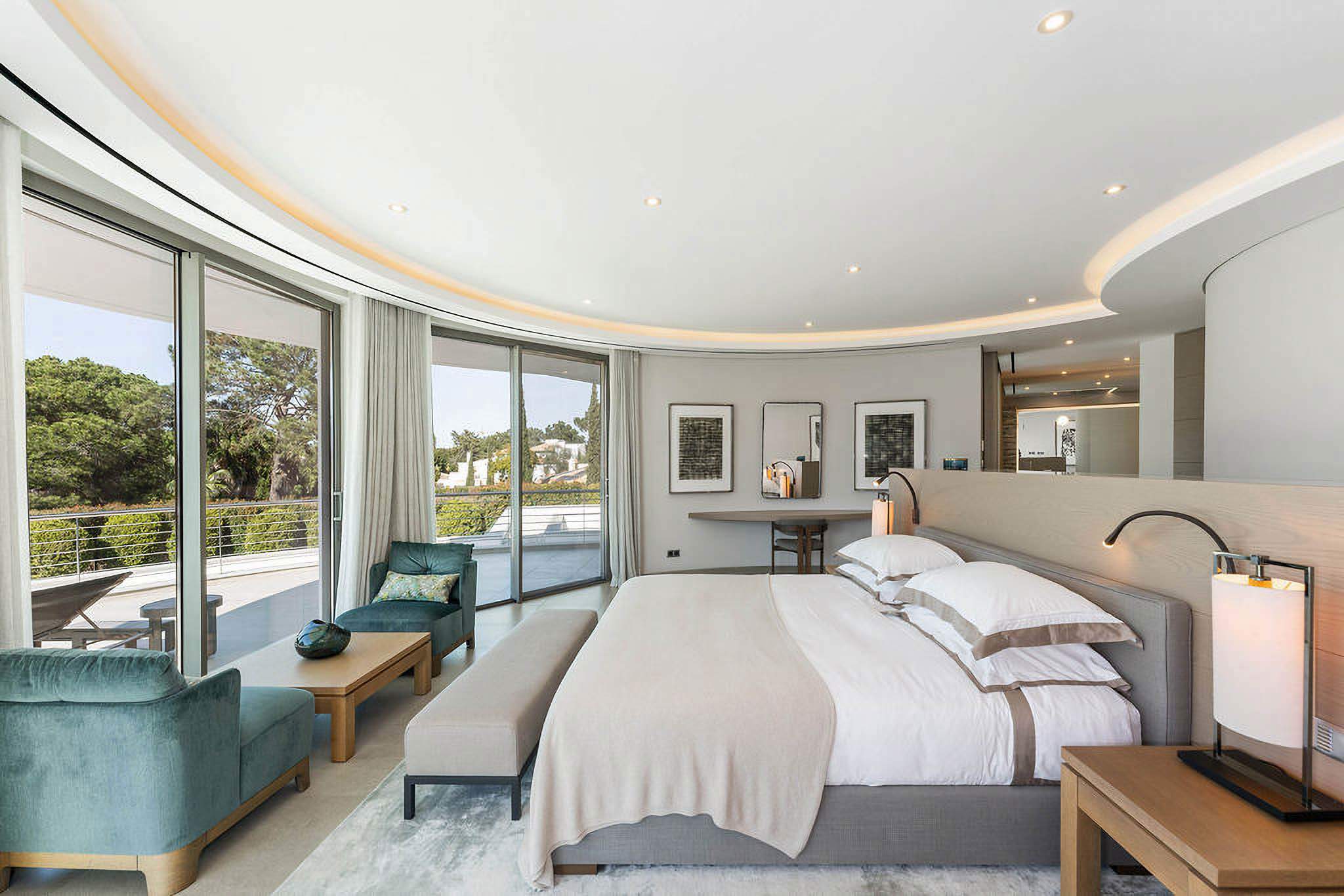 Casa Vouga, 5 bedroom villa in Quinta do Lago, Algarve