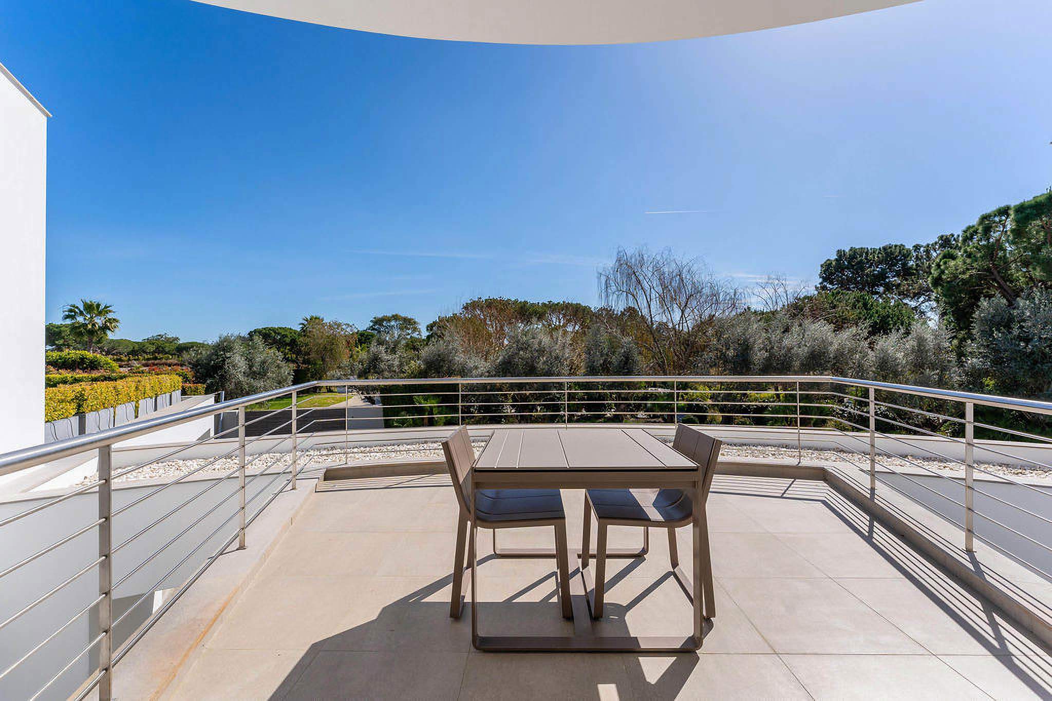Casa Vouga, 5 bedroom villa in Quinta do Lago, Algarve