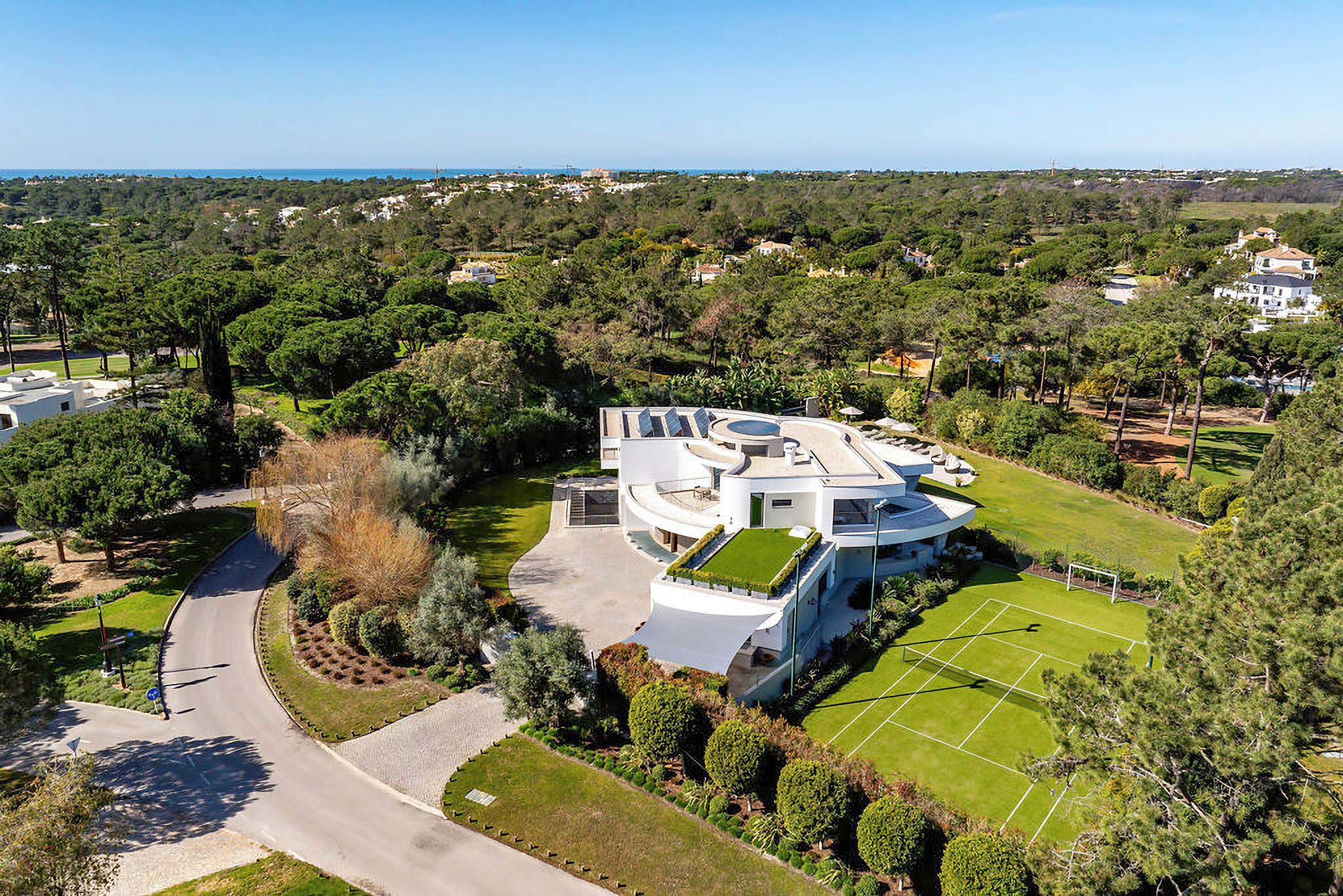 Casa Vouga, 5 bedroom villa in Quinta do Lago, Algarve