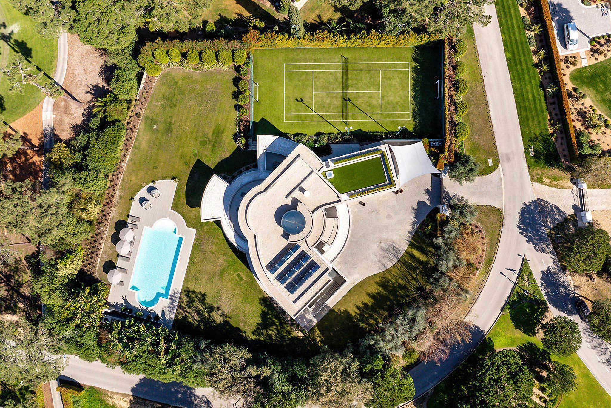 Casa Vouga, 5 bedroom villa in Quinta do Lago, Algarve