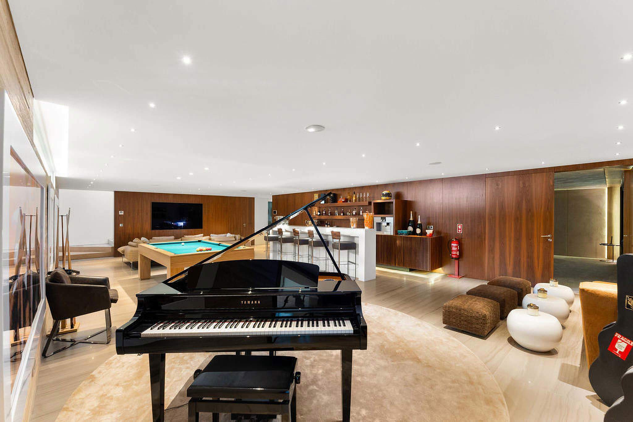 Villa Moonsplash, 7 bedroom villa in Quinta do Lago, Algarve