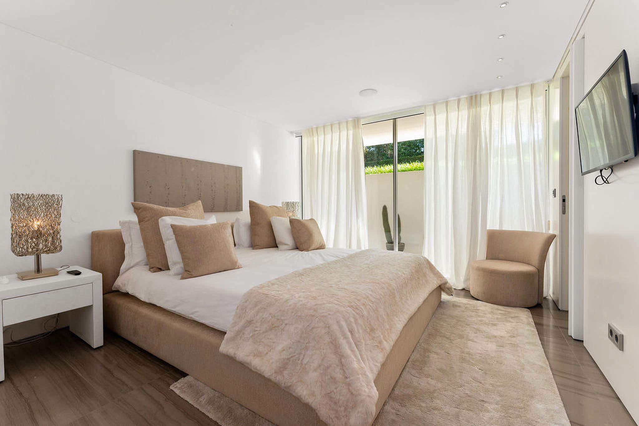 Villa Moonsplash, 7 bedroom villa in Quinta do Lago, Algarve