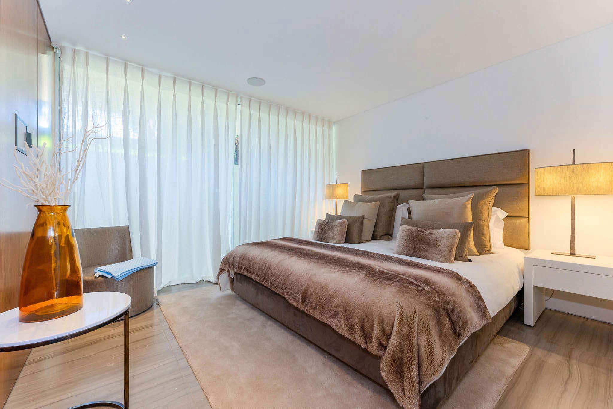 Villa Moonsplash, 7 bedroom villa in Quinta do Lago, Algarve