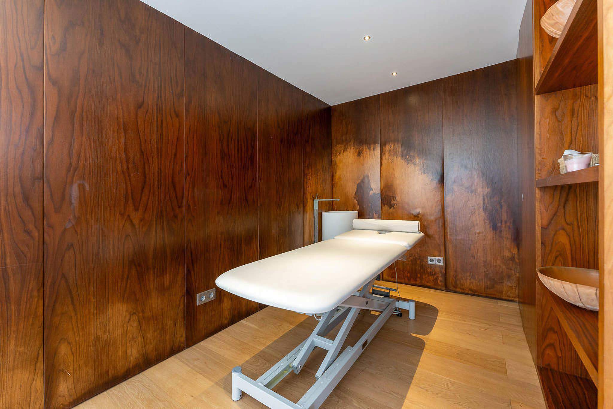 Villa Moonsplash, 7 bedroom villa in Quinta do Lago, Algarve