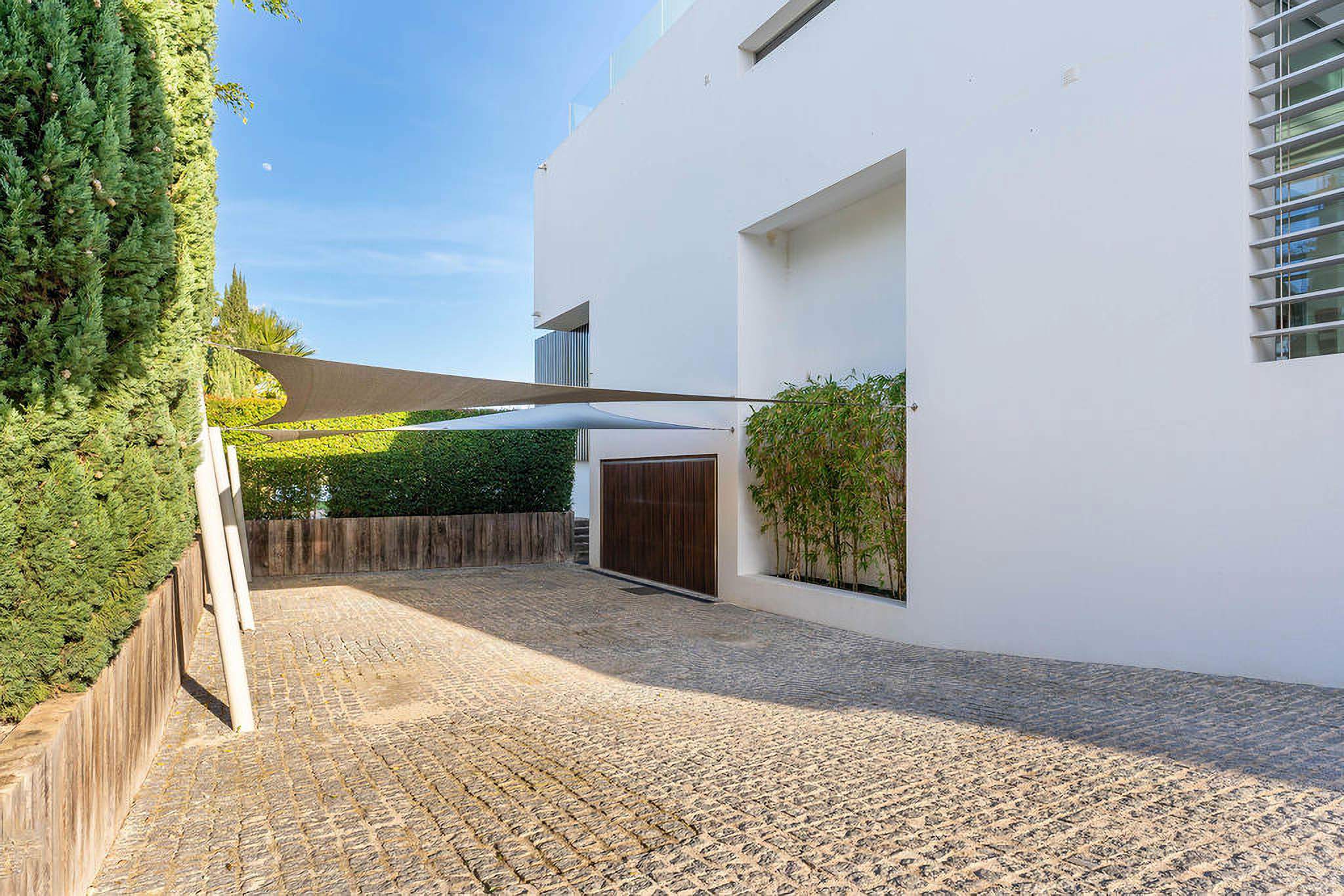 Villa Moonsplash, 7 bedroom villa in Quinta do Lago, Algarve