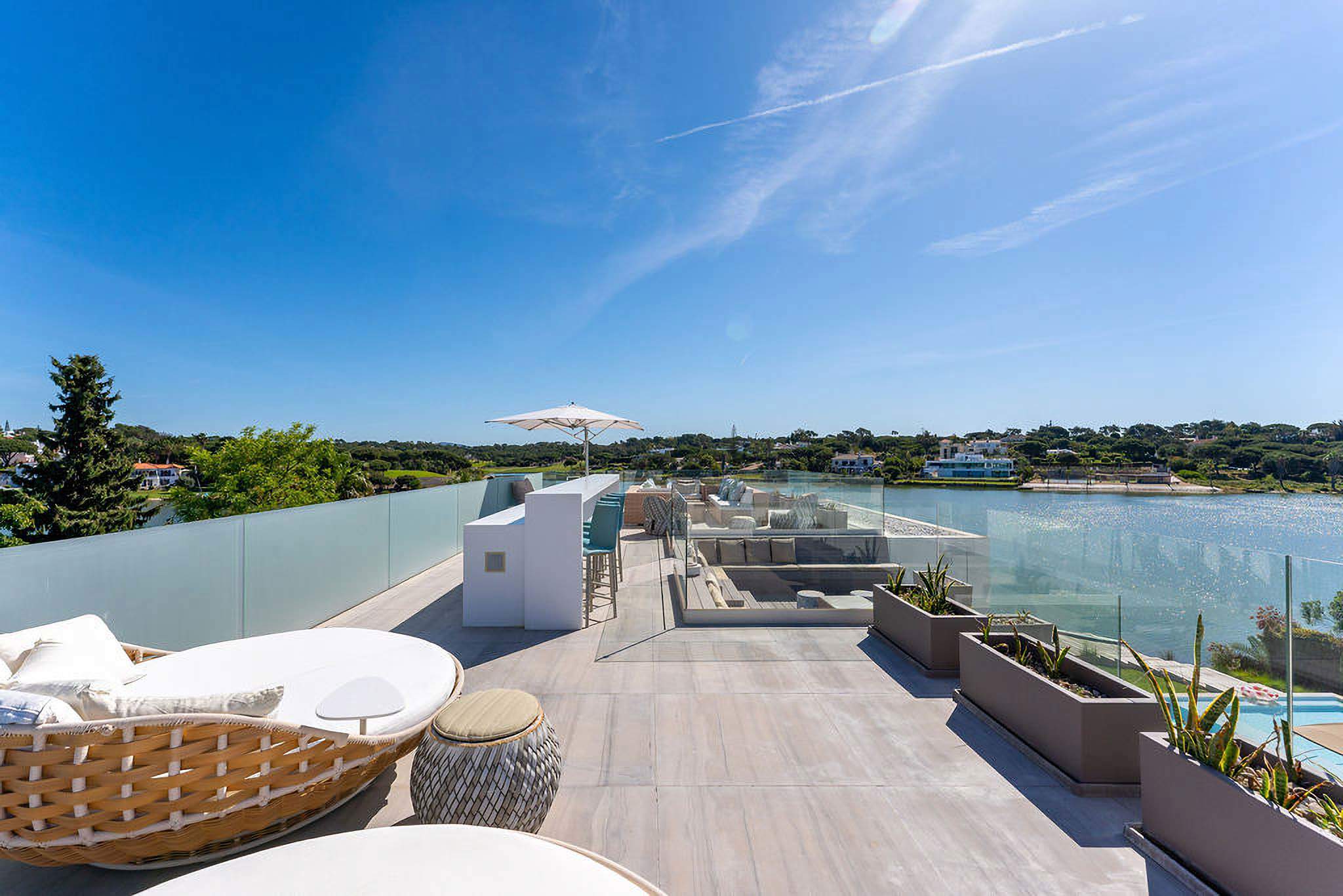 Villa Moonsplash, 7 bedroom villa in Quinta do Lago, Algarve