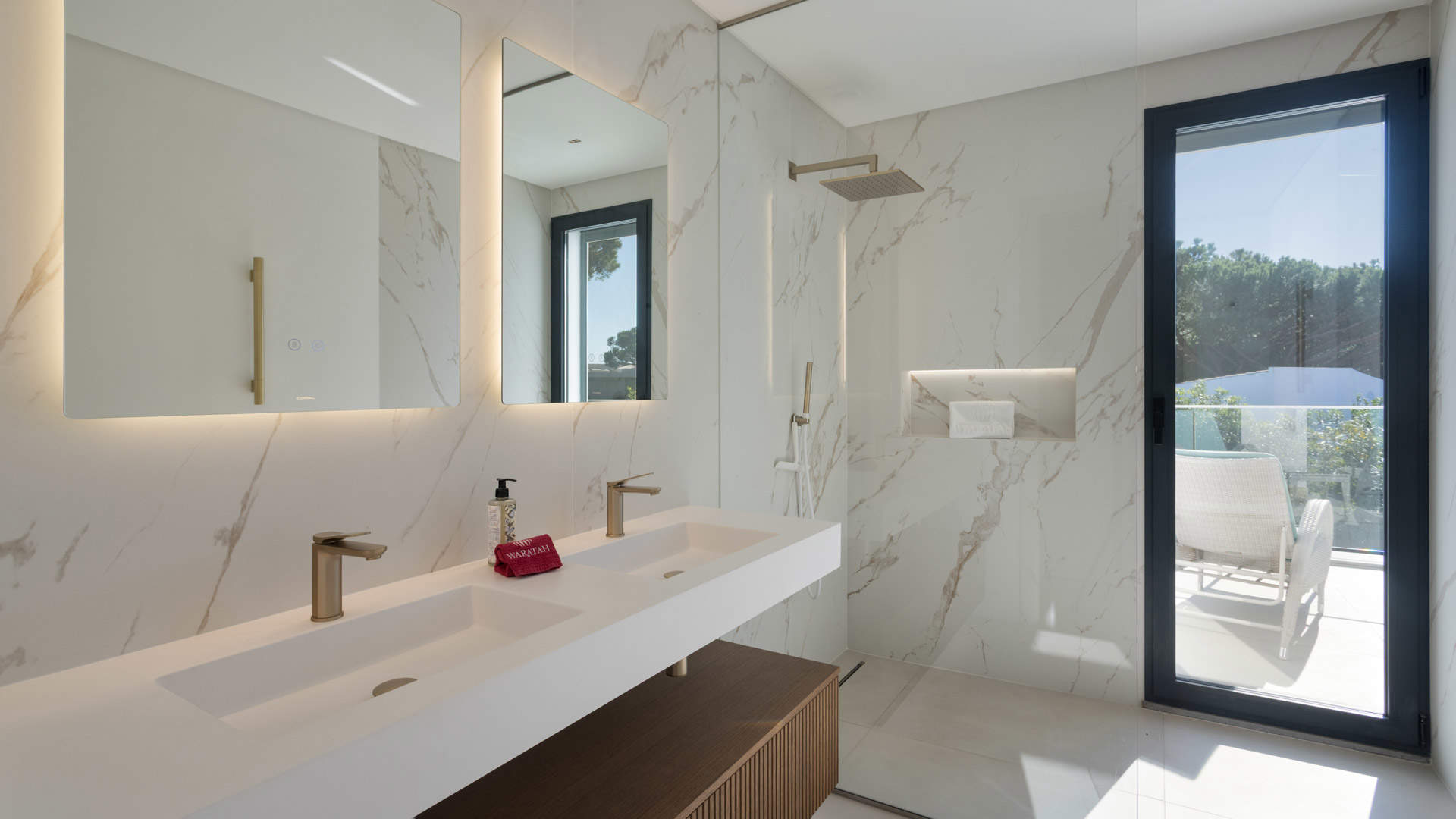 Villa de Madeira, 4 bedroom villa in Vale do Lobo, Algarve