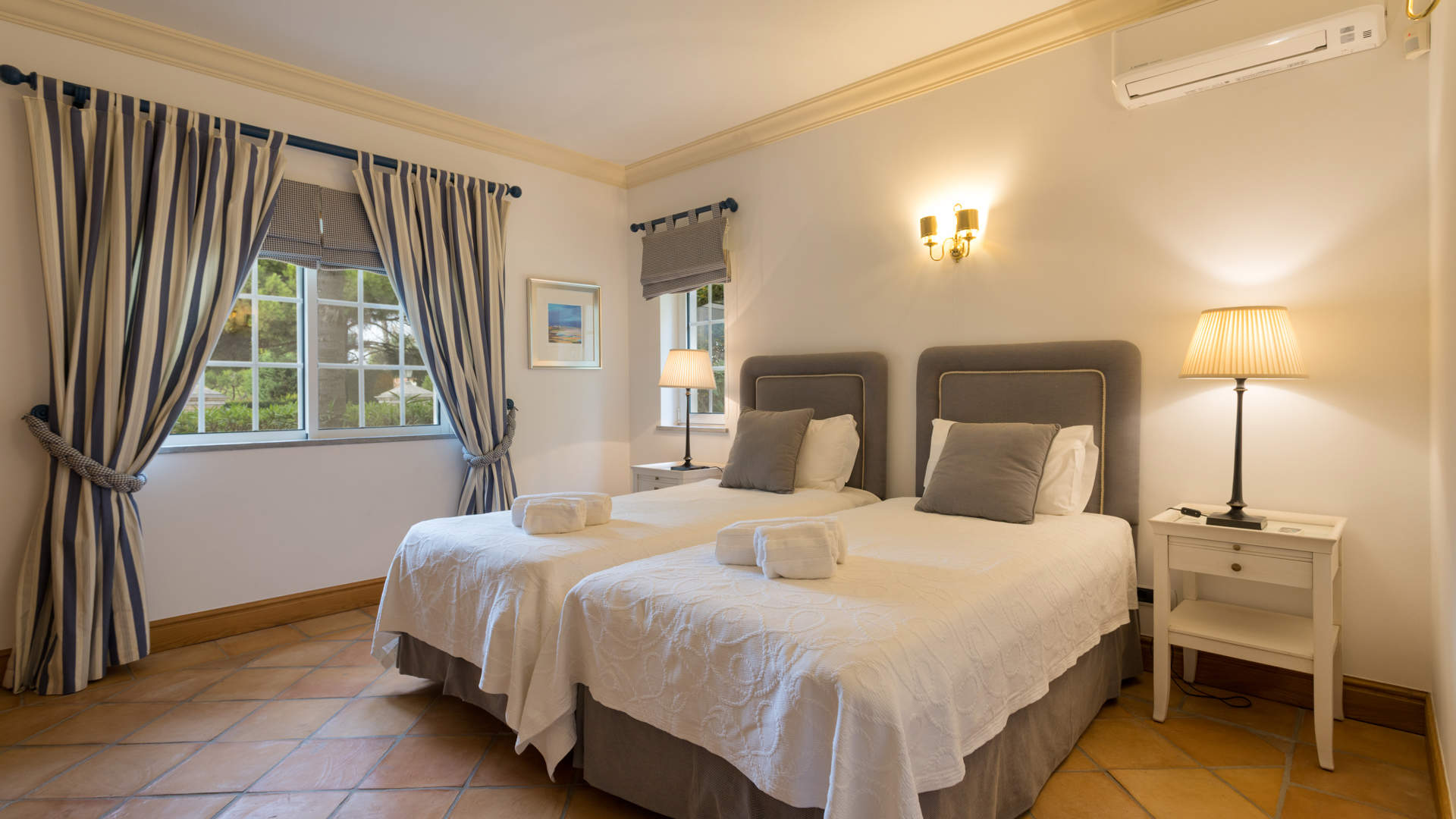 Villa Mirar, 5 bedroom villa in Quinta do Lago, Algarve