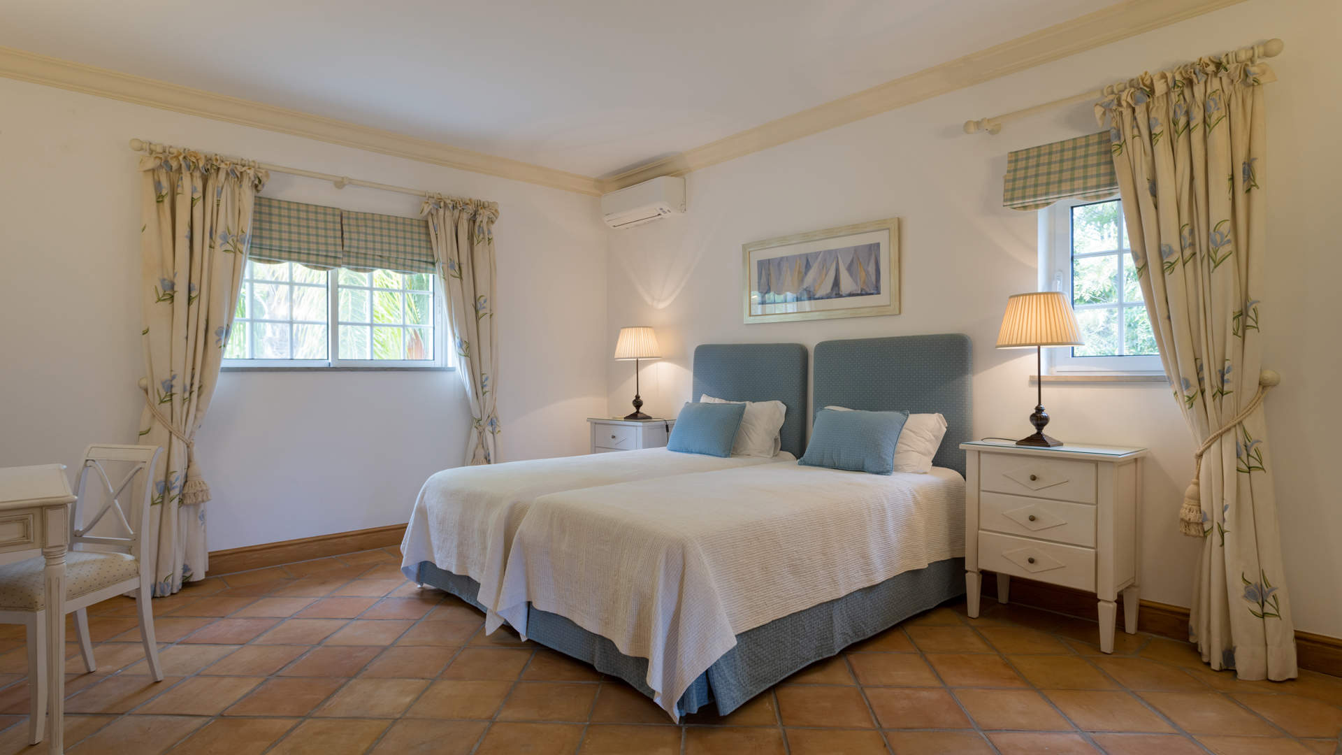 Villa Mirar, 5 bedroom villa in Quinta do Lago, Algarve