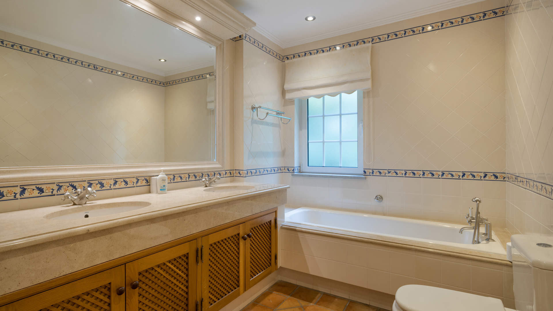 Villa Mirar, 5 bedroom villa in Quinta do Lago, Algarve