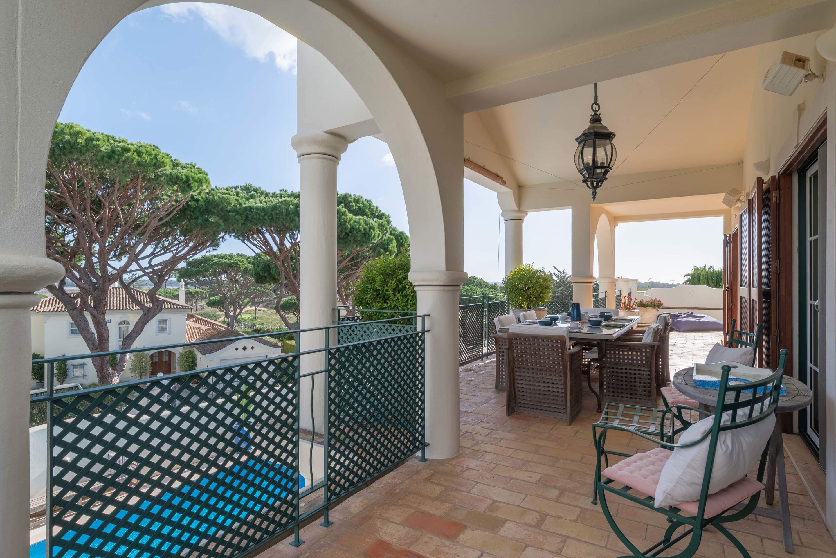 Villa Pau-Lo, 4 bedroom villa in Quinta do Lago, Algarve