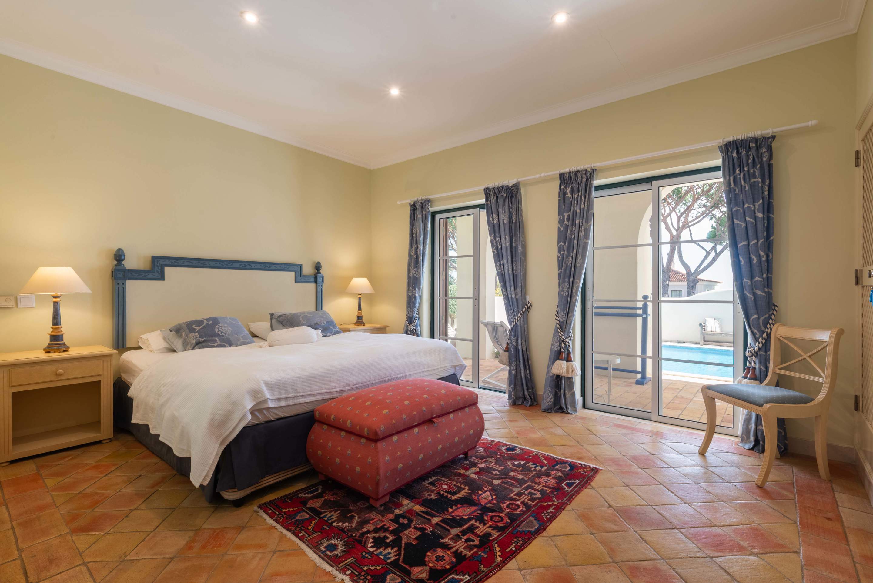 Villa Pau-Lo, 4 bedroom villa in Quinta do Lago, Algarve