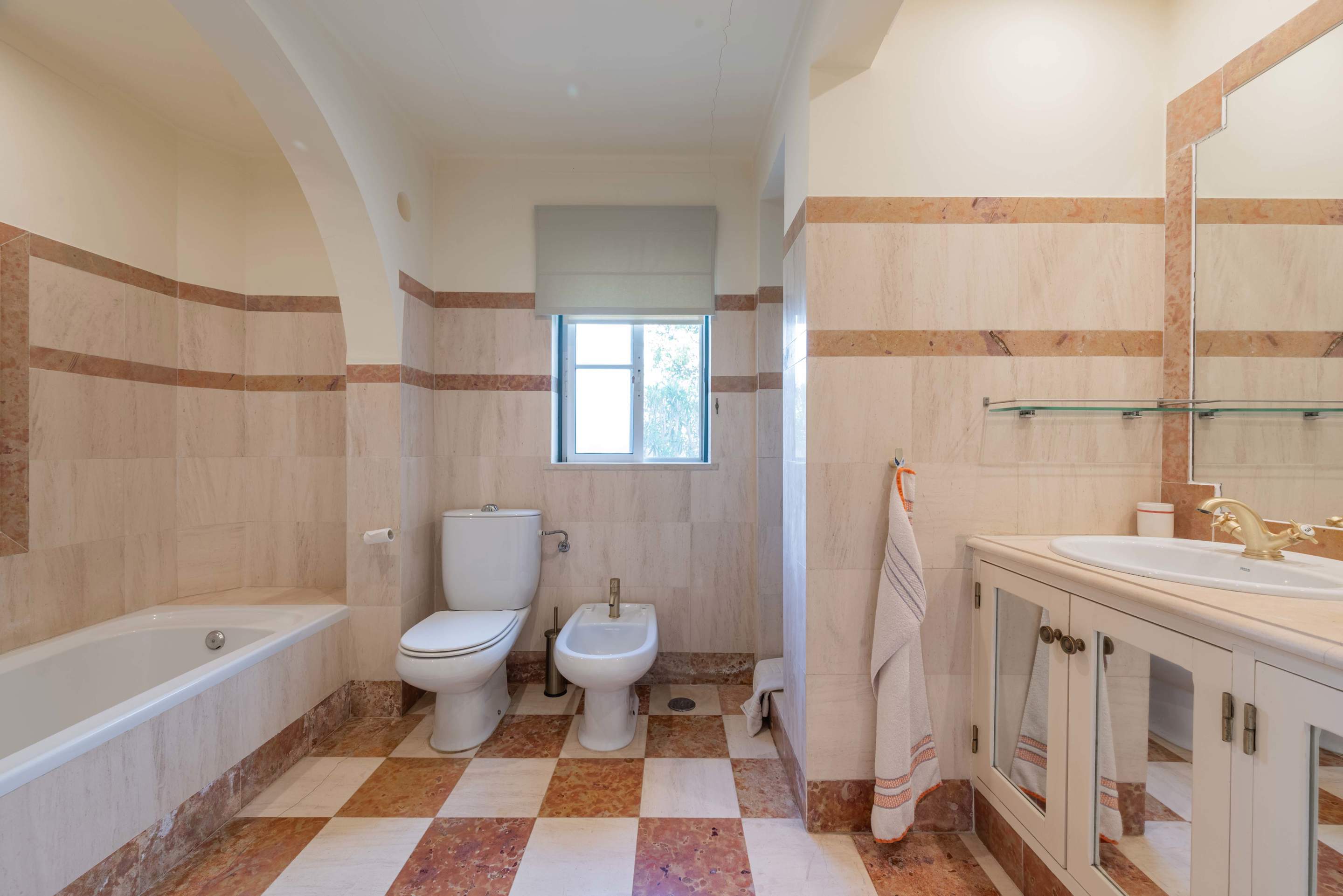 Villa Pau-Lo, 4 bedroom villa in Quinta do Lago, Algarve