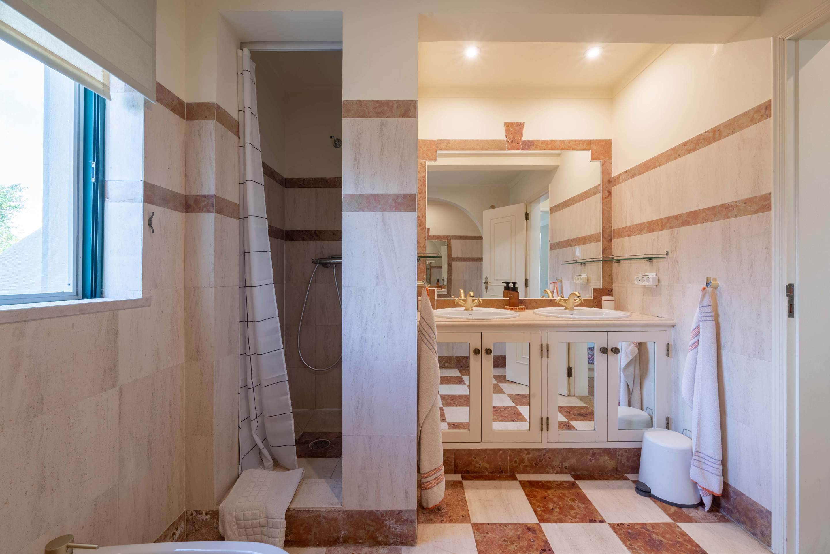 Villa Pau-Lo, 4 bedroom villa in Quinta do Lago, Algarve