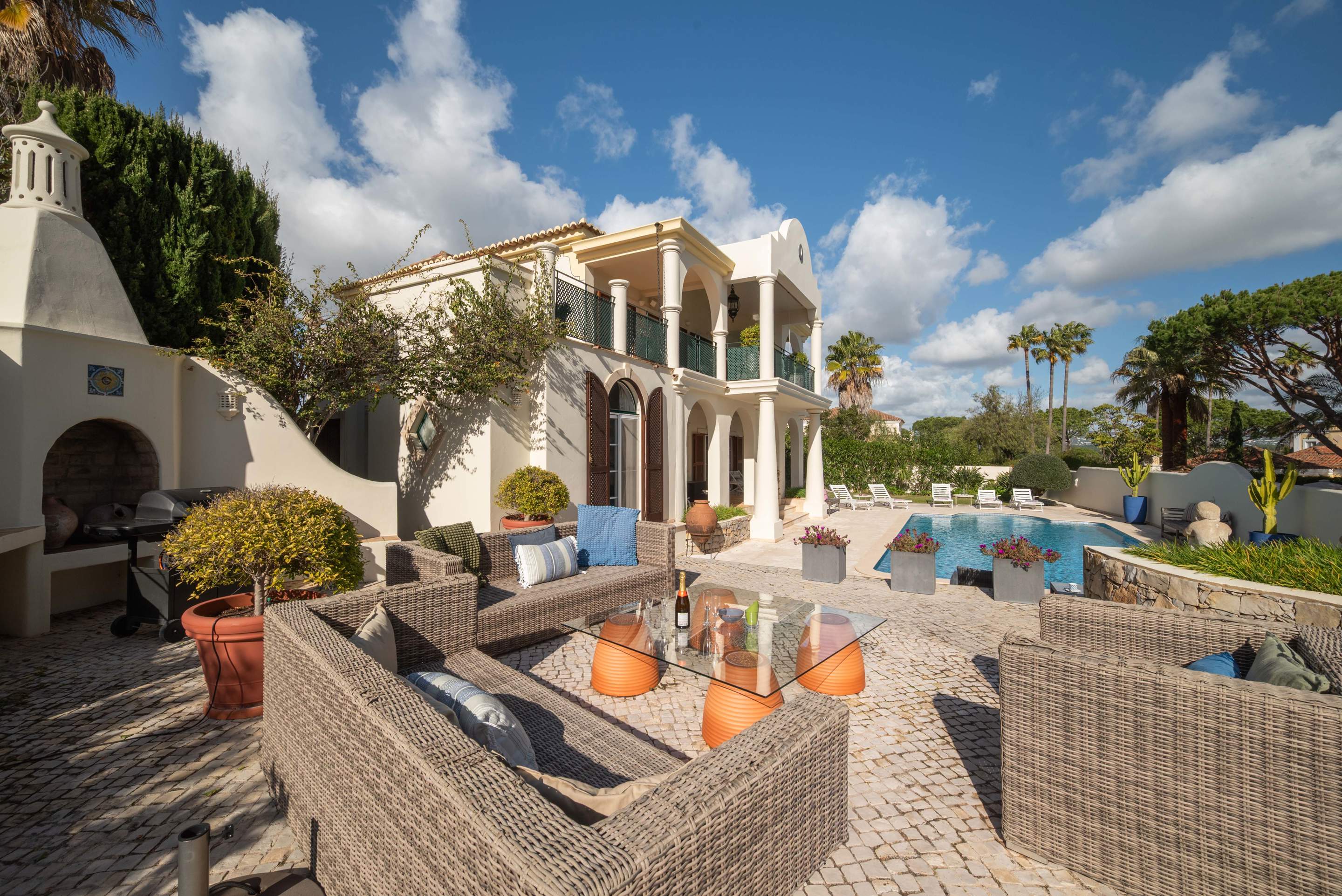 Villa Pau-Lo, 4 bedroom villa in Quinta do Lago, Algarve