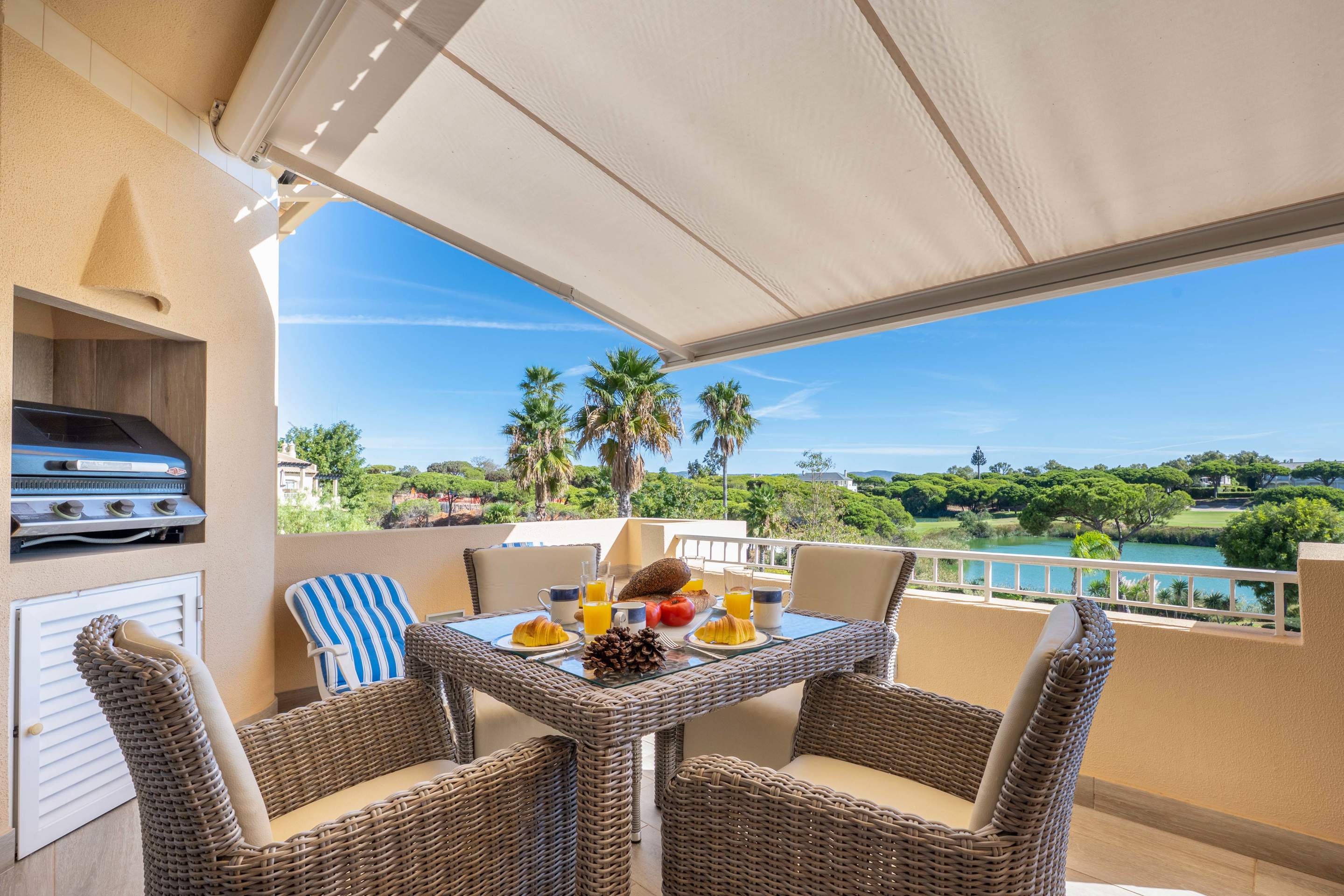 Sao Lourenco Premium 1+1 Bed, Apartment Poppy, 2 bedroom apartment in Quinta do Lago, Algarve