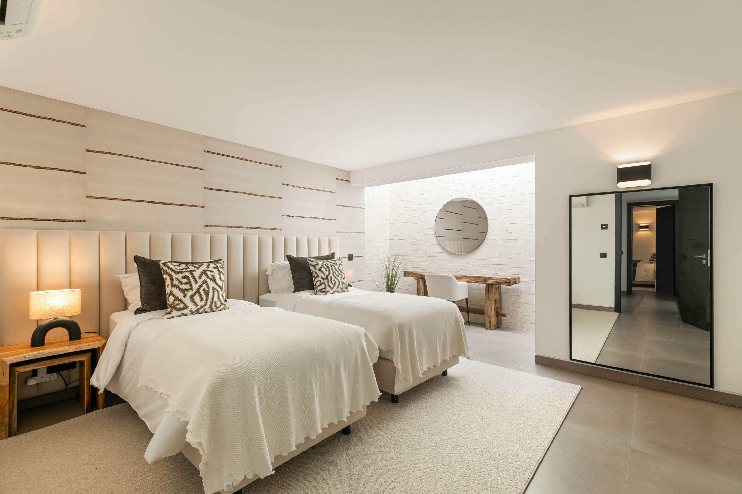 Villa Ophelia, 6 bedroom villa in Quinta do Lago, Algarve