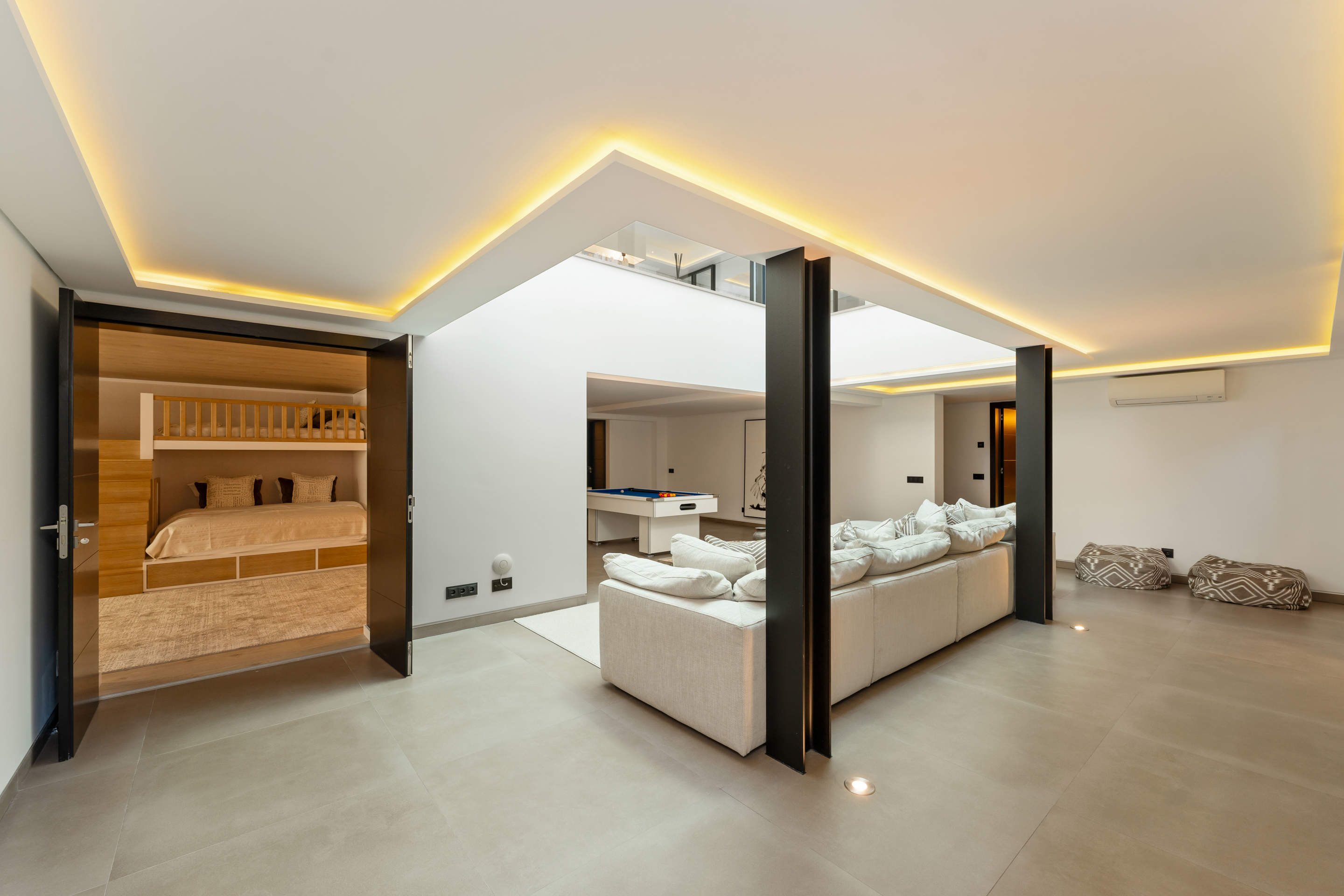 Villa Ophelia, 6 bedroom villa in Quinta do Lago, Algarve