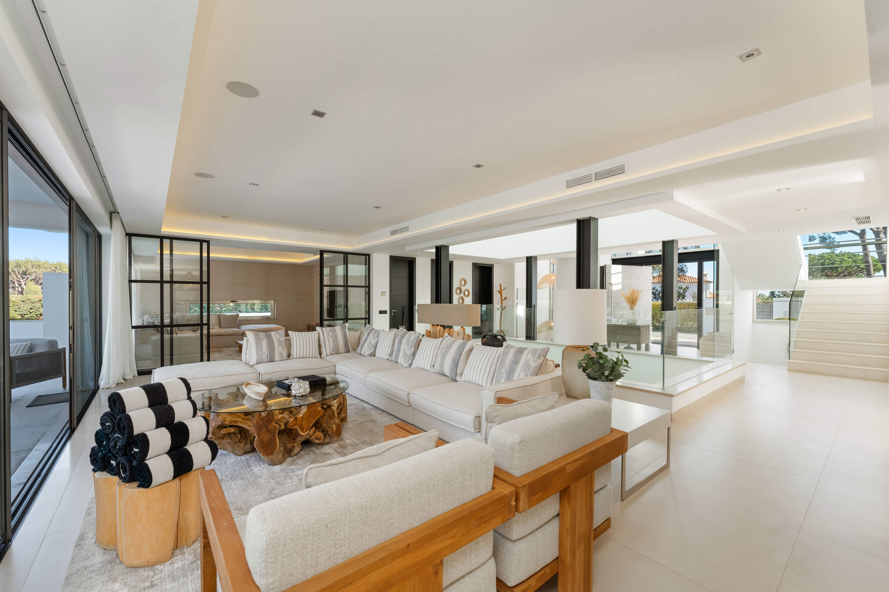 Villa Ophelia, 6 bedroom villa in Quinta do Lago, Algarve