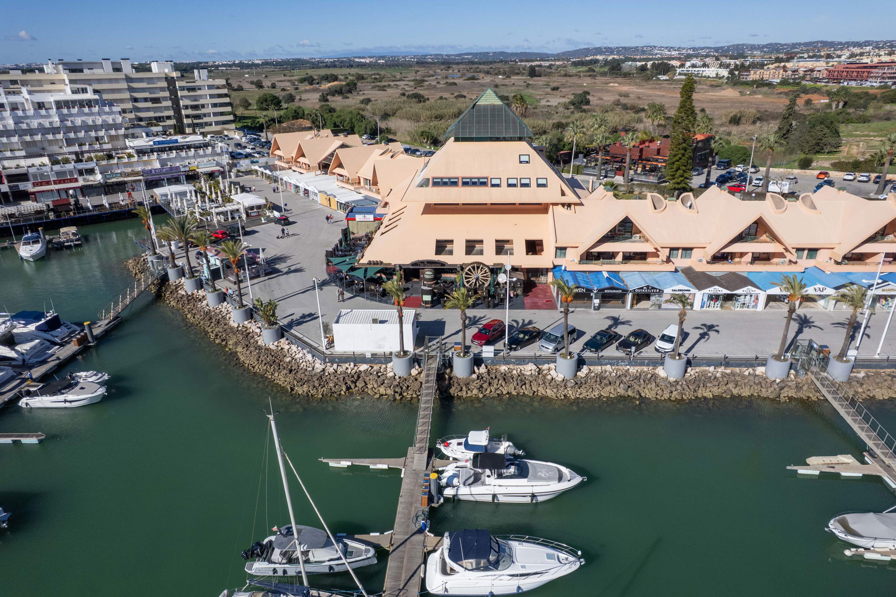 Marina Gardens Apartment, 3 bedroom apartment in Vilamoura Area, Algarve