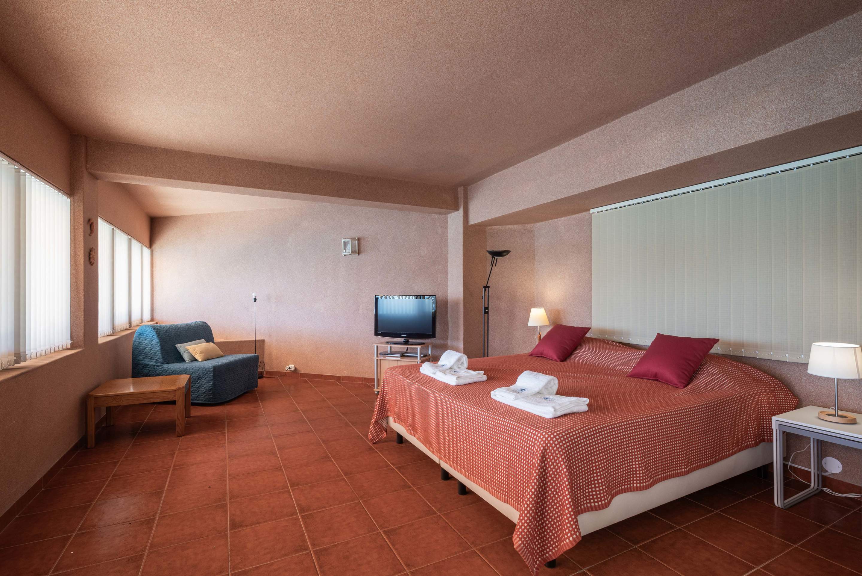 Marina Gardens Apartment, 3 bedroom apartment in Vilamoura Area, Algarve