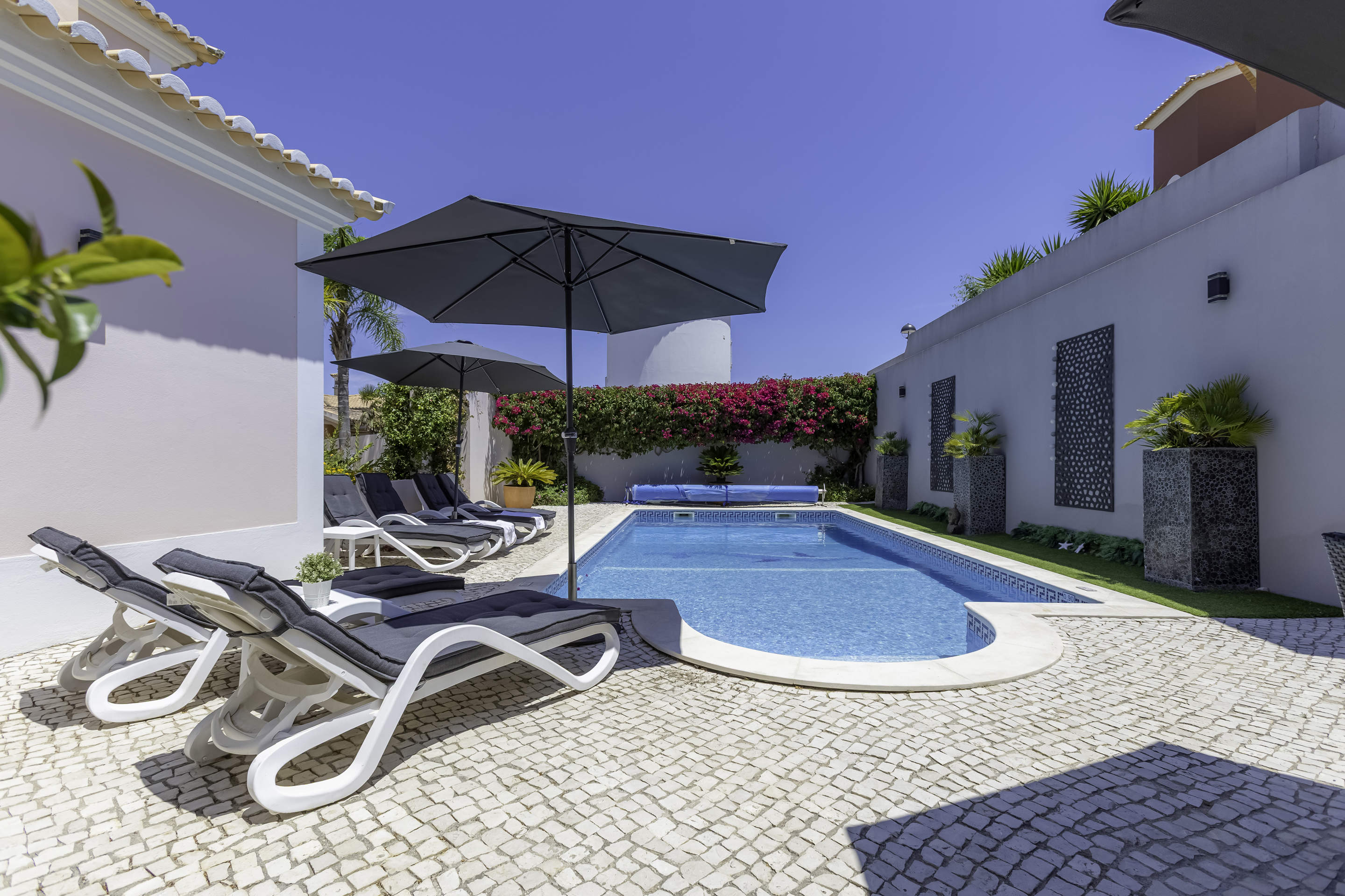 Villa Belle in Lagos, 3 bedroom villa in Lagos, Algarve