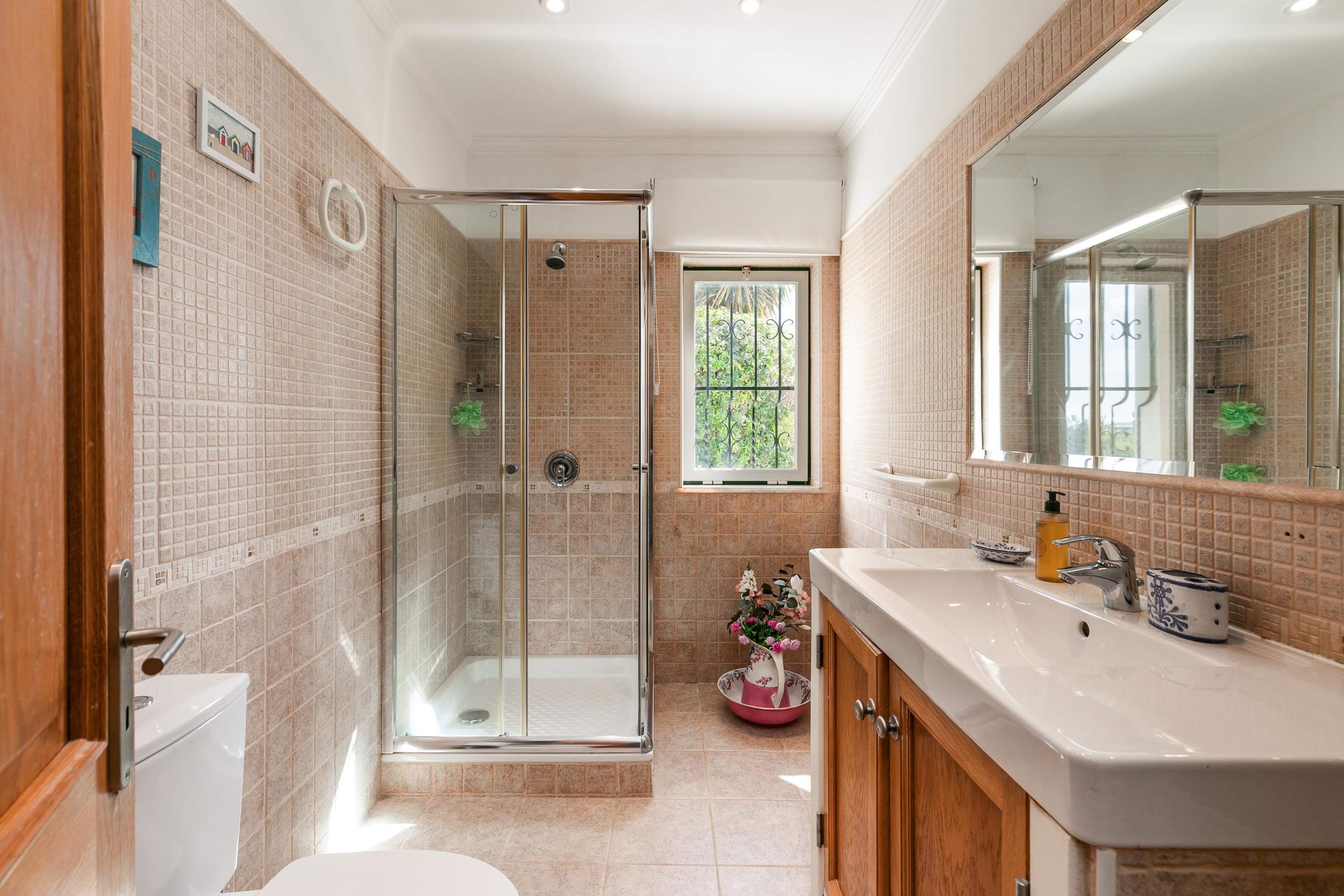 Casa Charlotte 4 bedroom rental, 4 bedroom villa in Almancil, Algarve