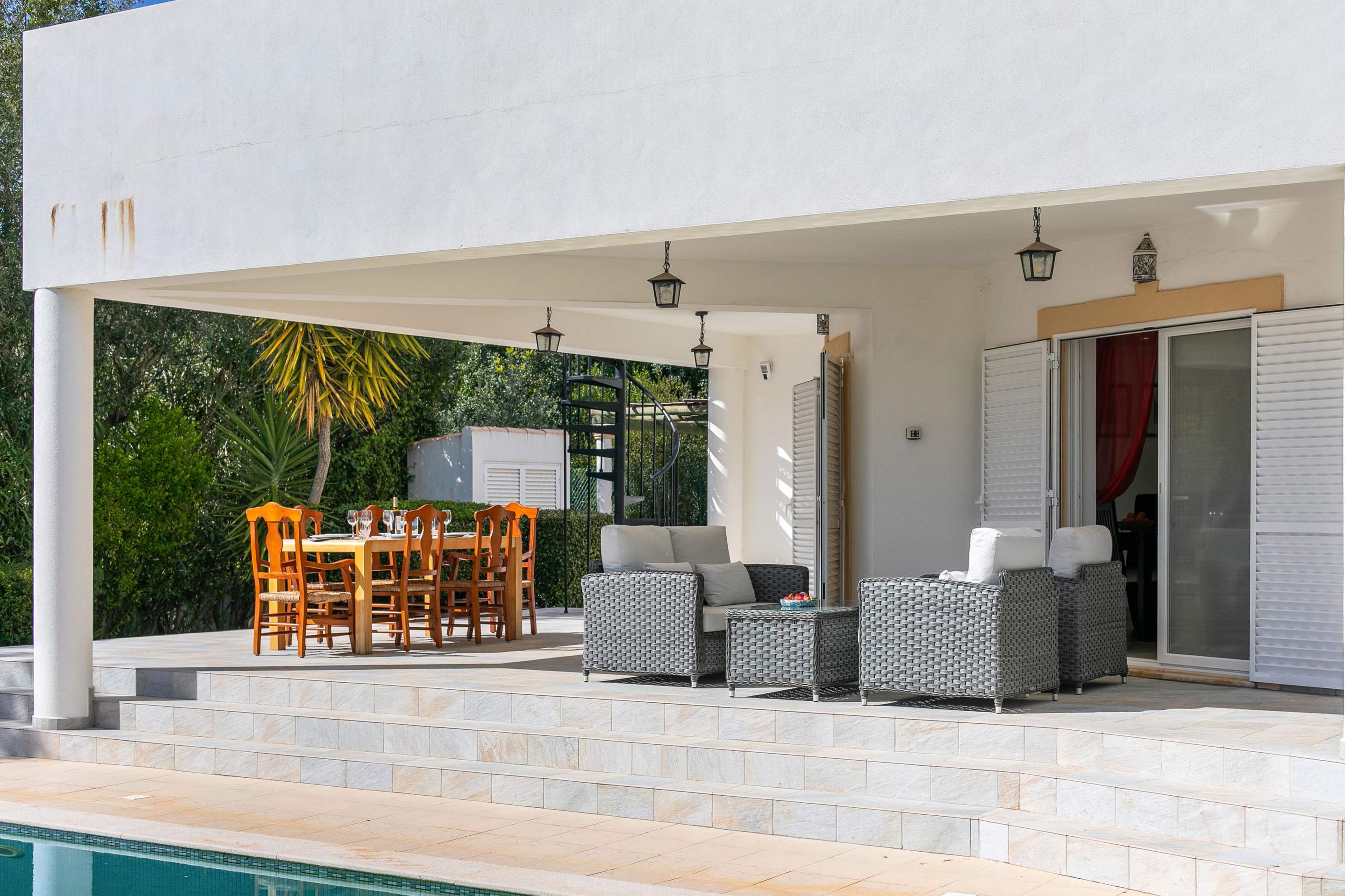 Casa Charlotte 4 bedroom rental, 4 bedroom villa in Almancil, Algarve