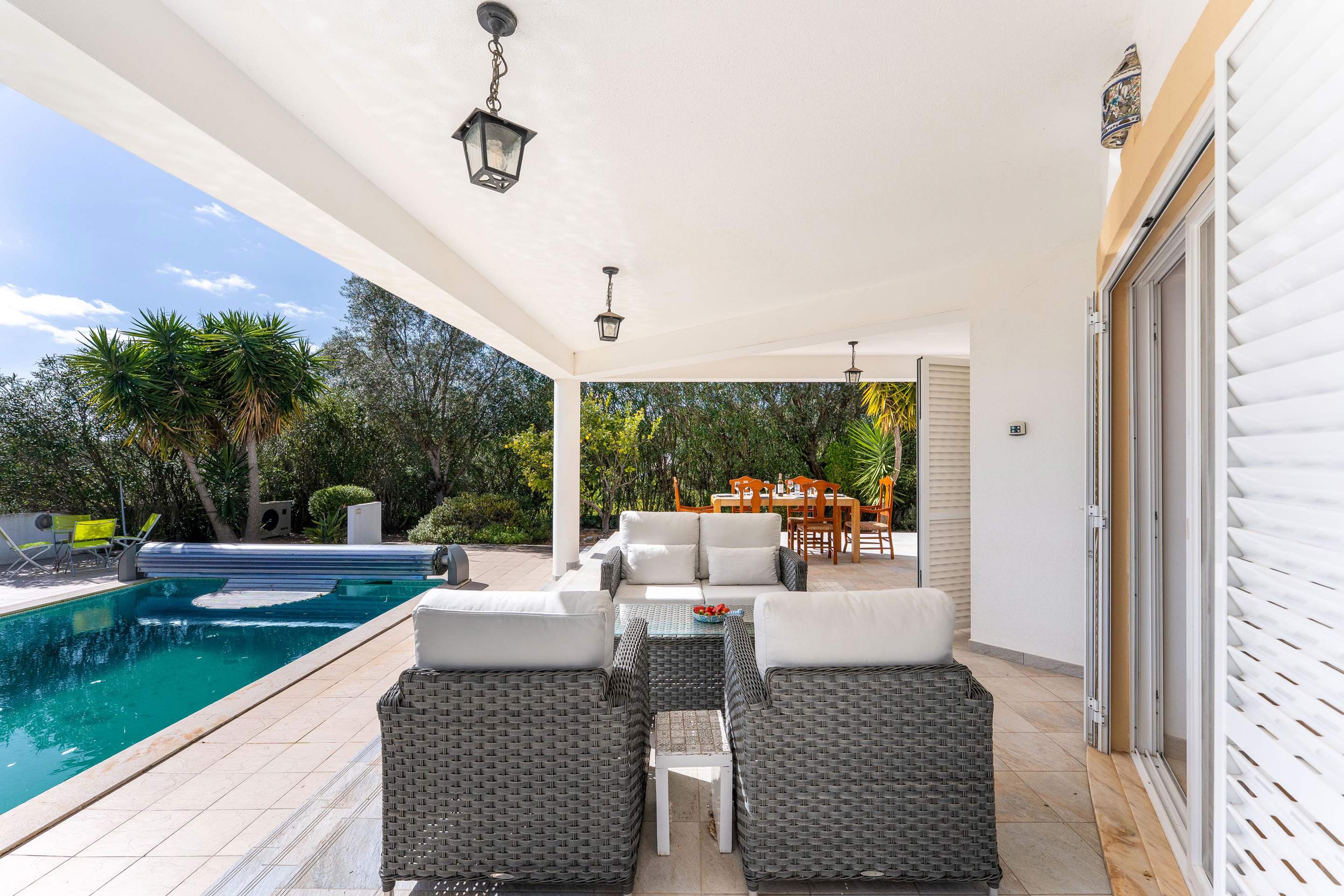 Casa Charlotte 3 bedroom rental, 3 bedroom villa in Almancil, Algarve