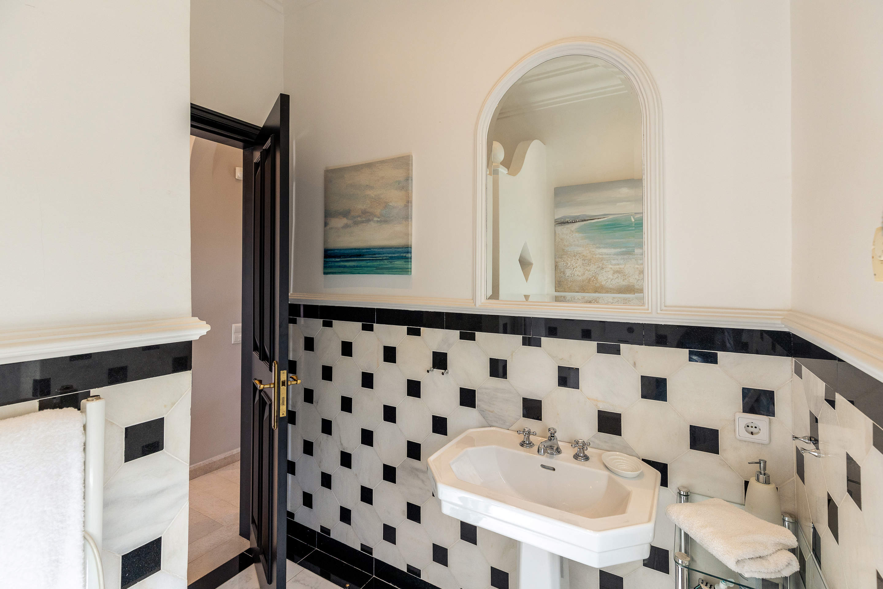 Villa Dawn, 4 bedroom villa in Quinta do Lago, Algarve