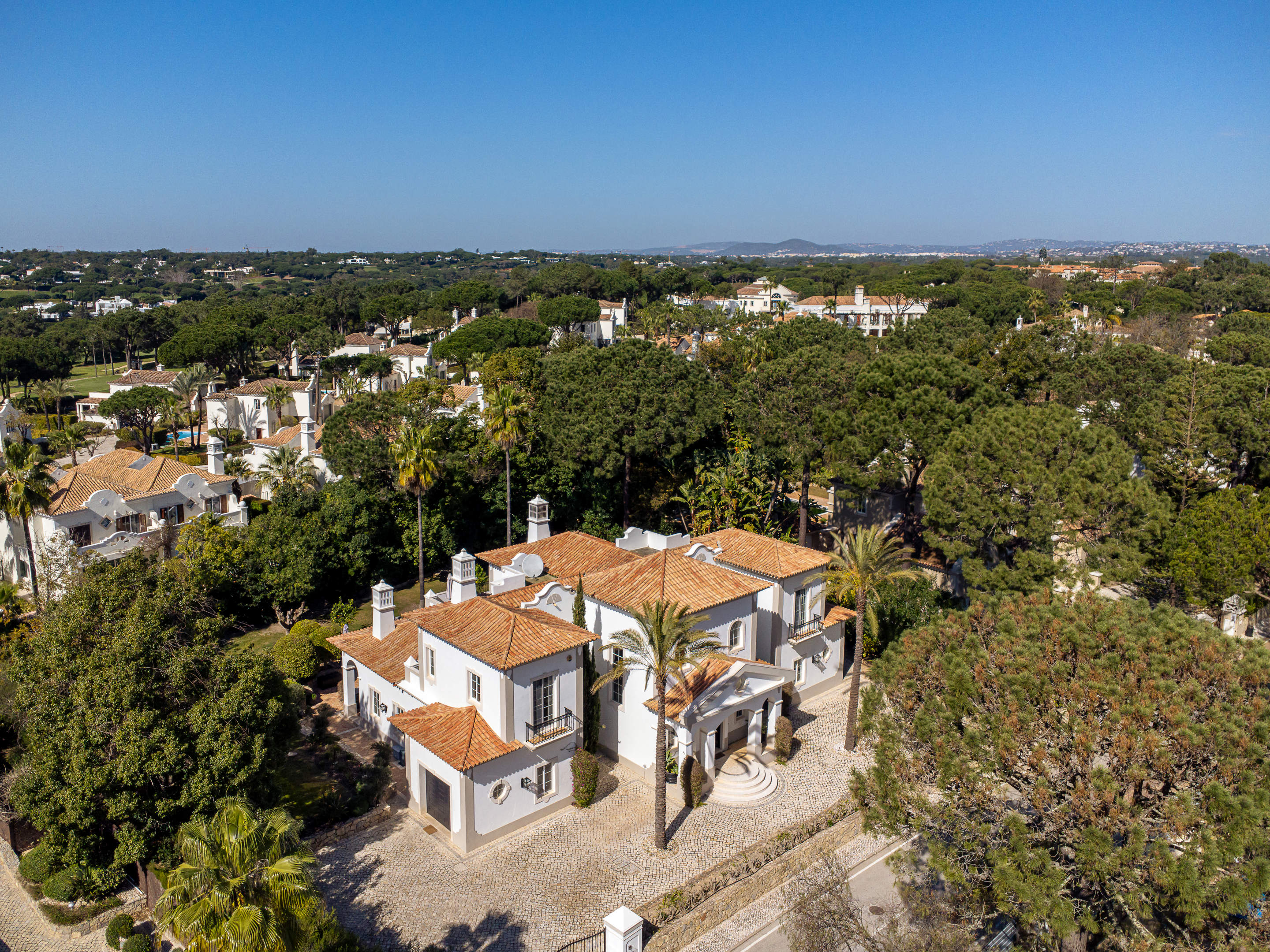 Villa Dawn, 4 bedroom villa in Quinta do Lago, Algarve
