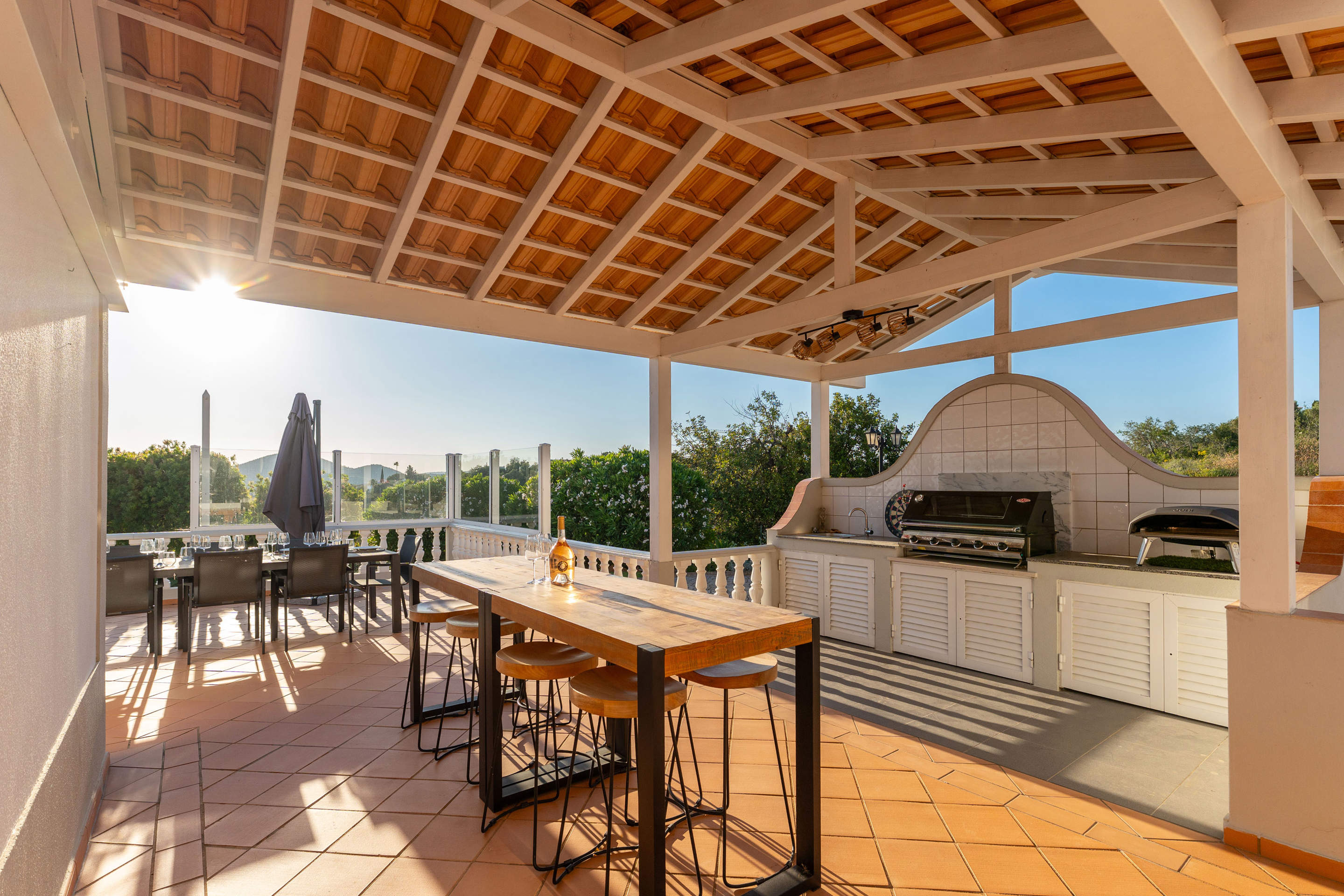 Villa Ellena Rosa, 4 bedroom villa in Almancil, Algarve