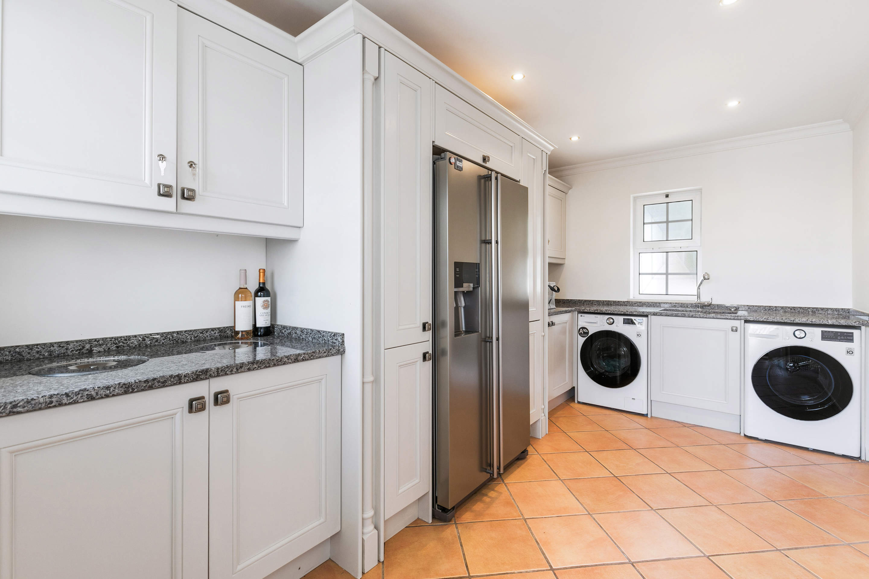 Villa Ellena Rosa, 4 bedroom villa in Almancil, Algarve