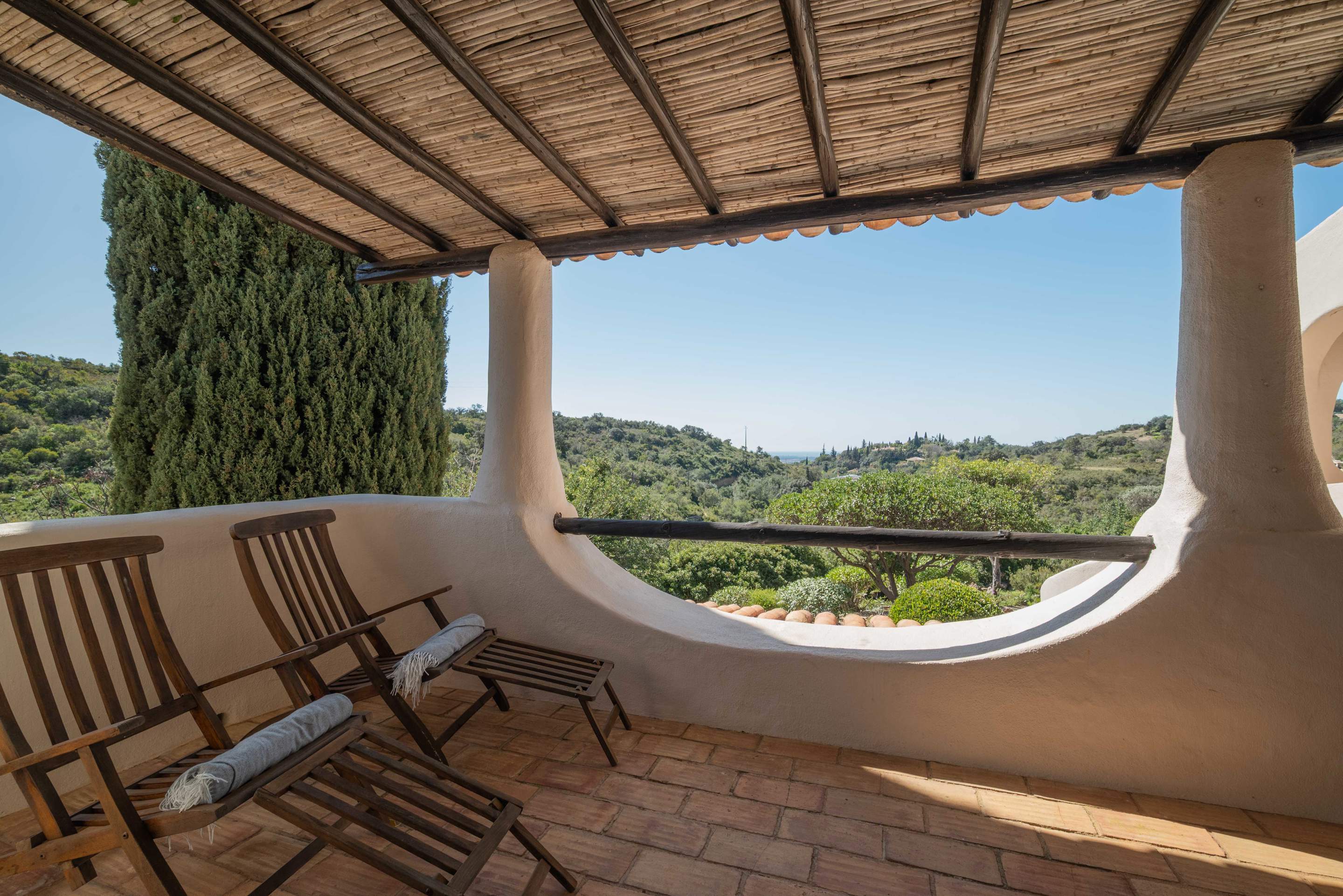 Quinta da Coroa, 4 bedroom villa in Santa Barbara de Nexe, Algarve