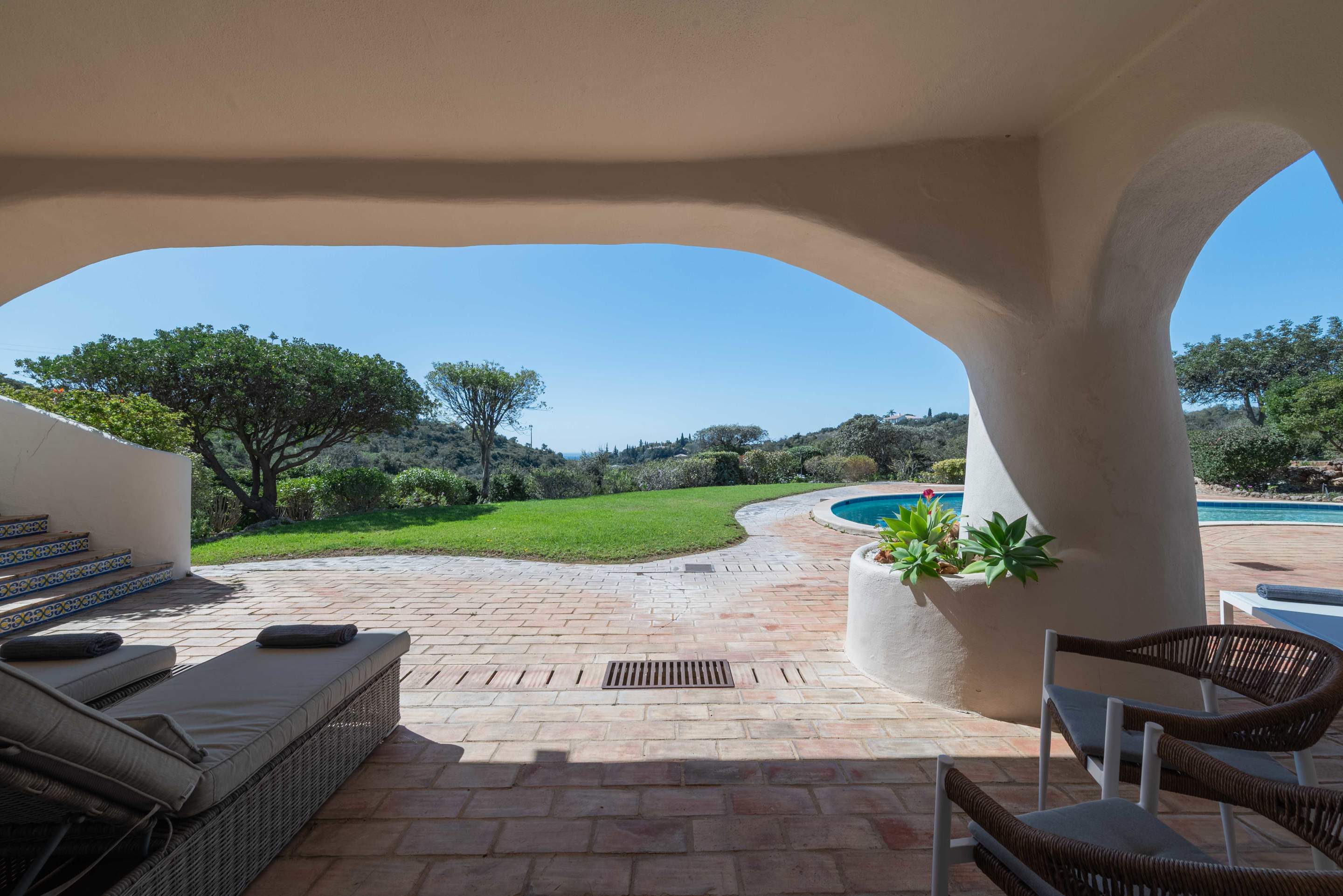 Quinta da Coroa, 4 bedroom villa in Santa Barbara de Nexe, Algarve
