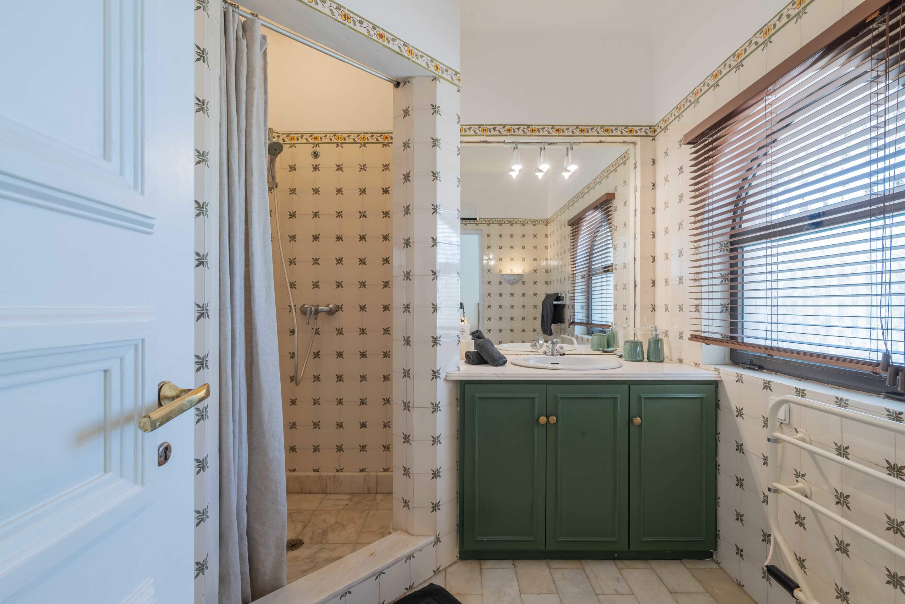 Quinta da Coroa, 4 bedroom villa in Santa Barbara de Nexe, Algarve