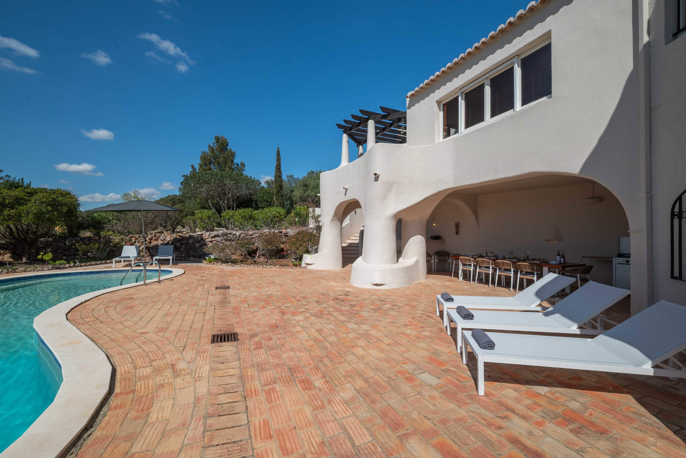 Quinta da Coroa, 4 bedroom villa in Santa Barbara de Nexe, Algarve