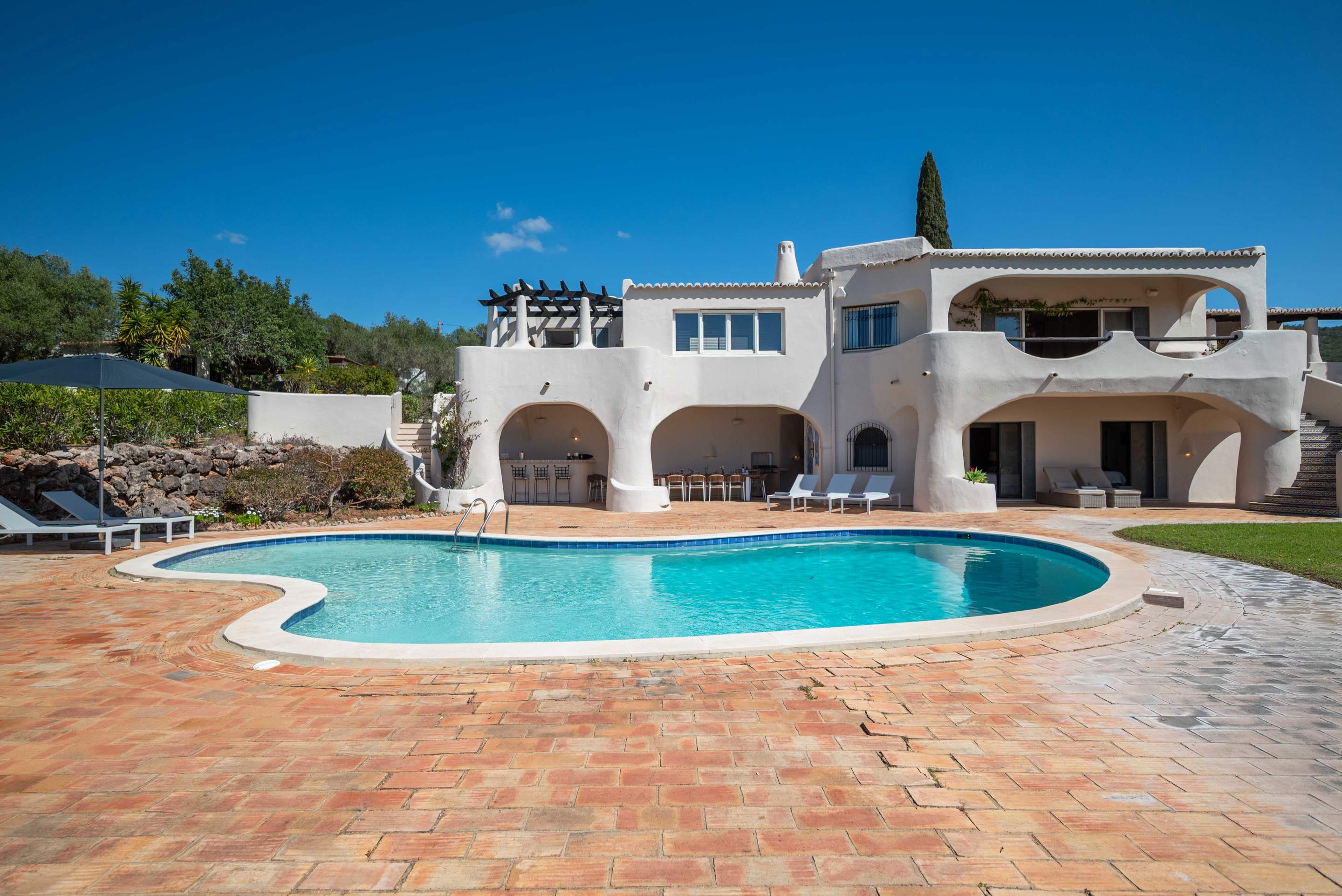 Quinta da Coroa, 4 bedroom villa in Santa Barbara de Nexe, Algarve
