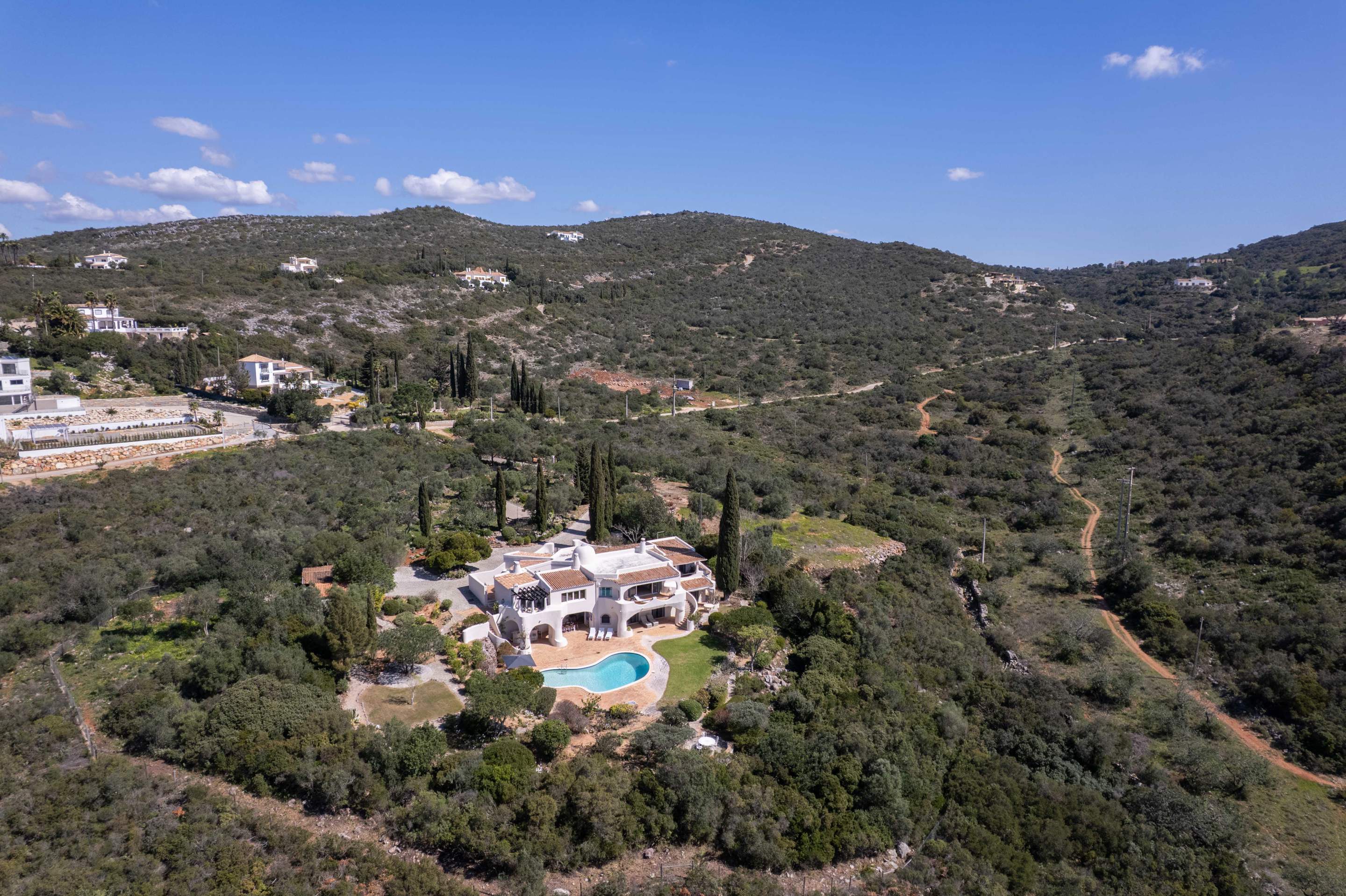 Quinta da Coroa, 4 bedroom villa in Santa Barbara de Nexe, Algarve